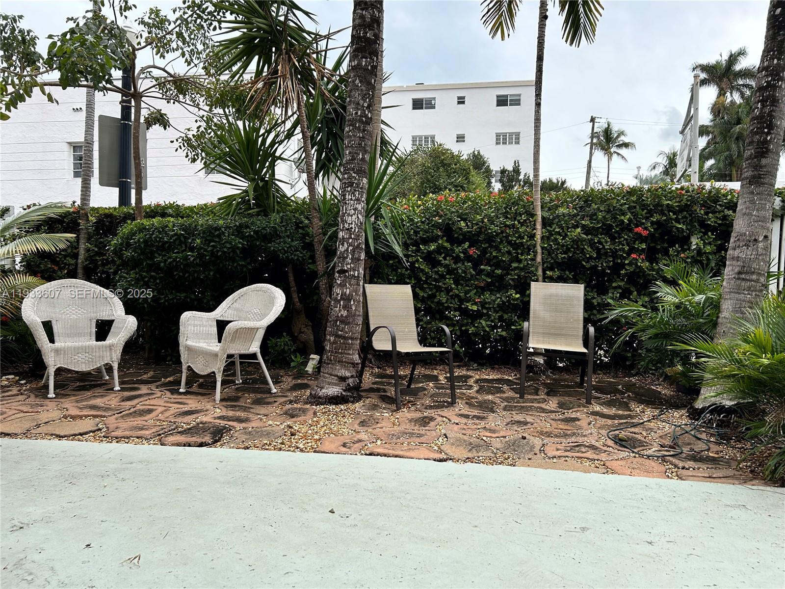 717 Espanola Way # 210