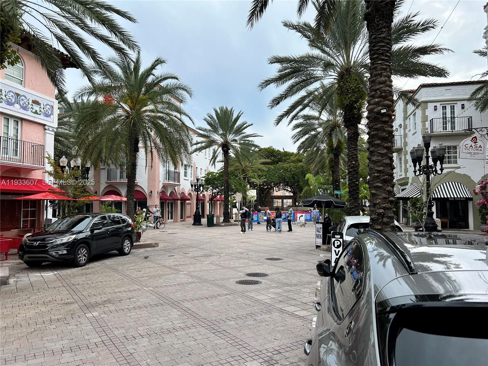 717 Espanola Way # 210