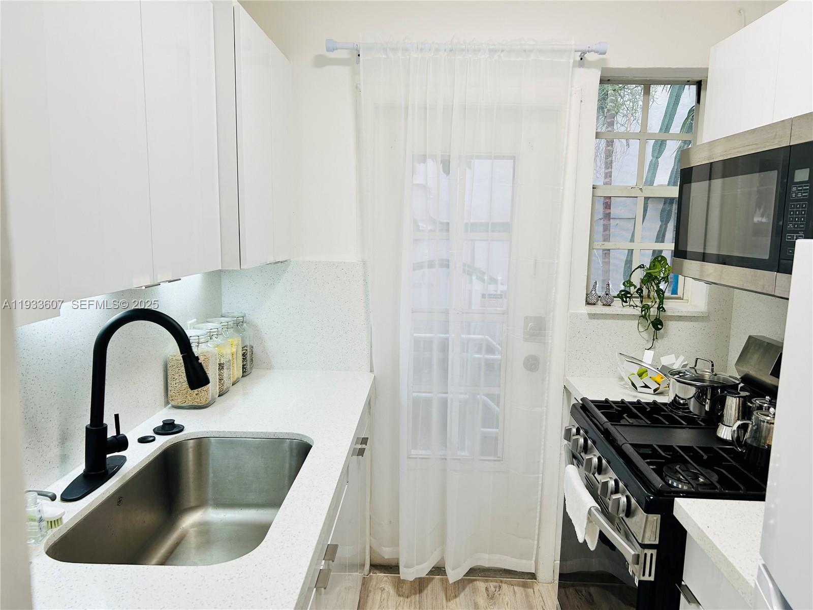 717 Espanola Way # 210