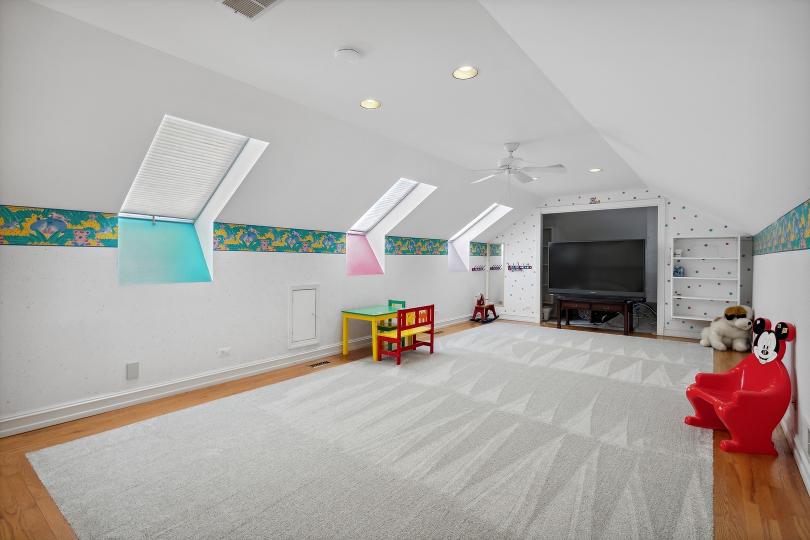8951 Royal Drive