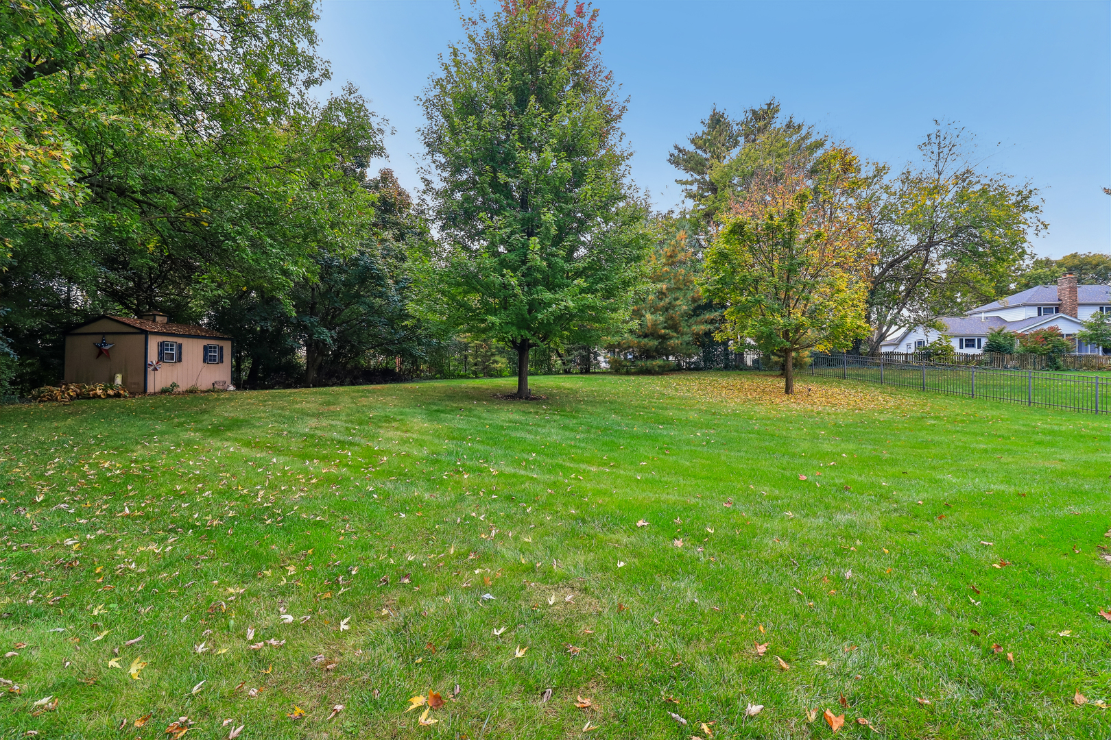 6S561 Bridlespur Drive