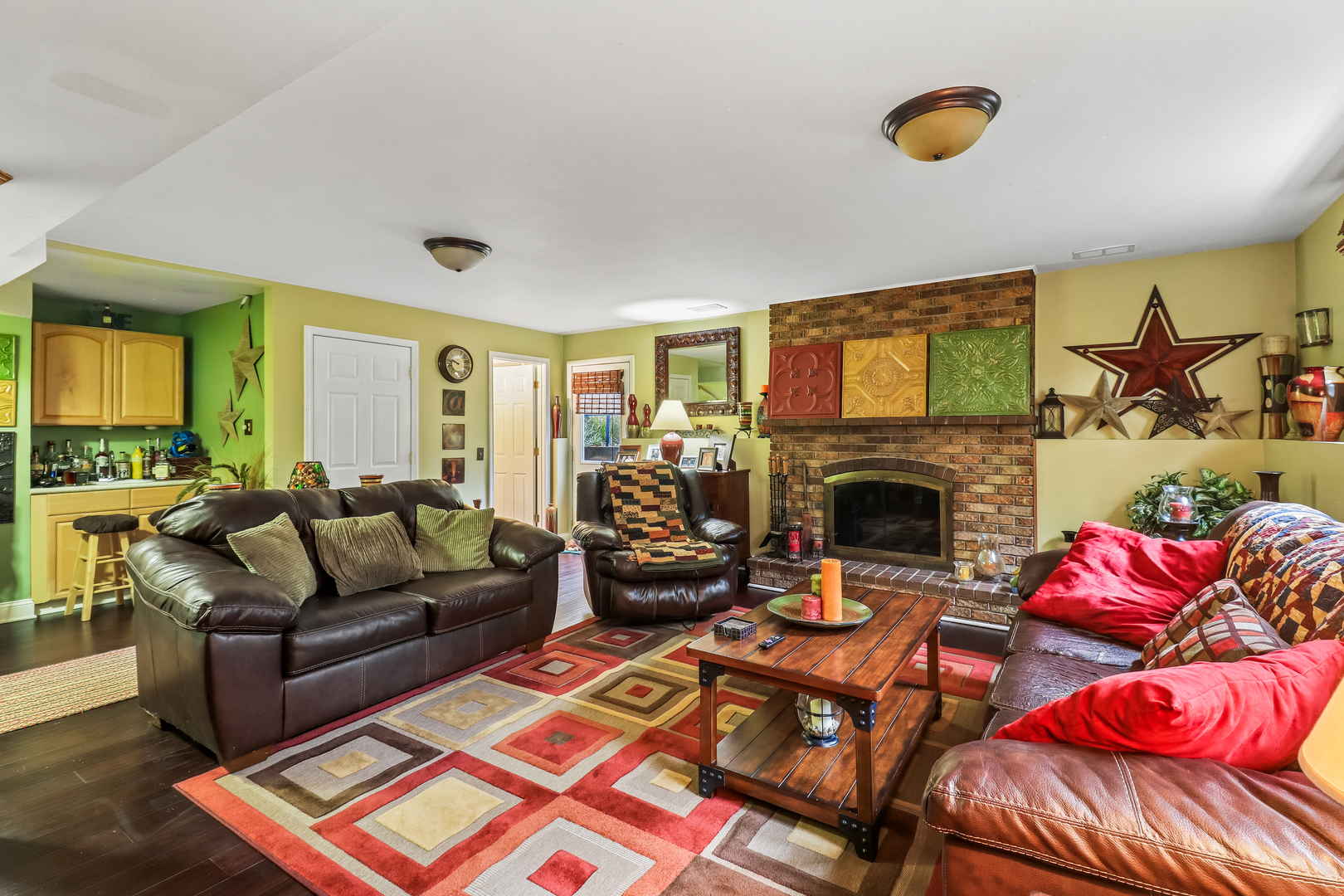 6S561 Bridlespur Drive