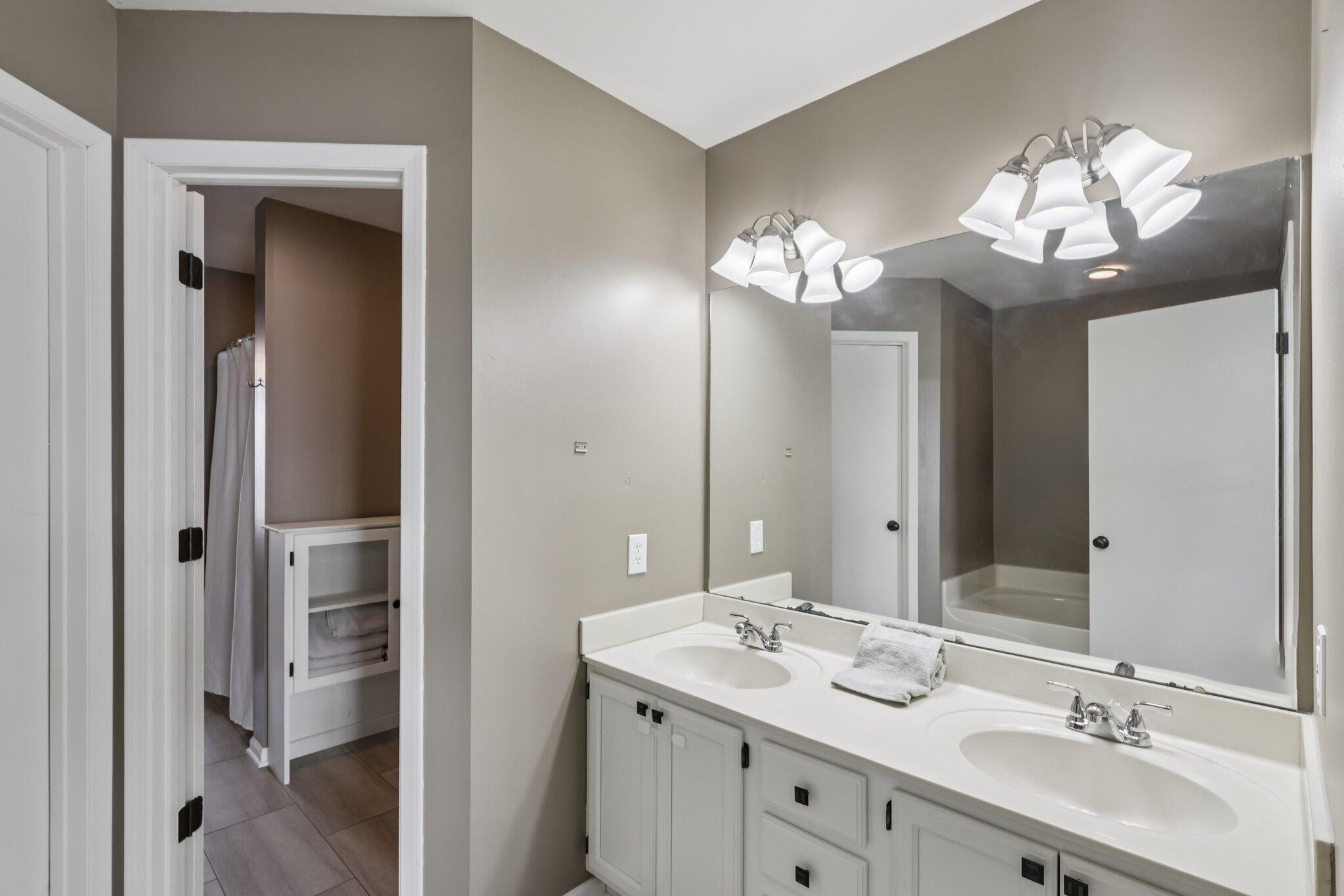 659 Forest Glen Drive