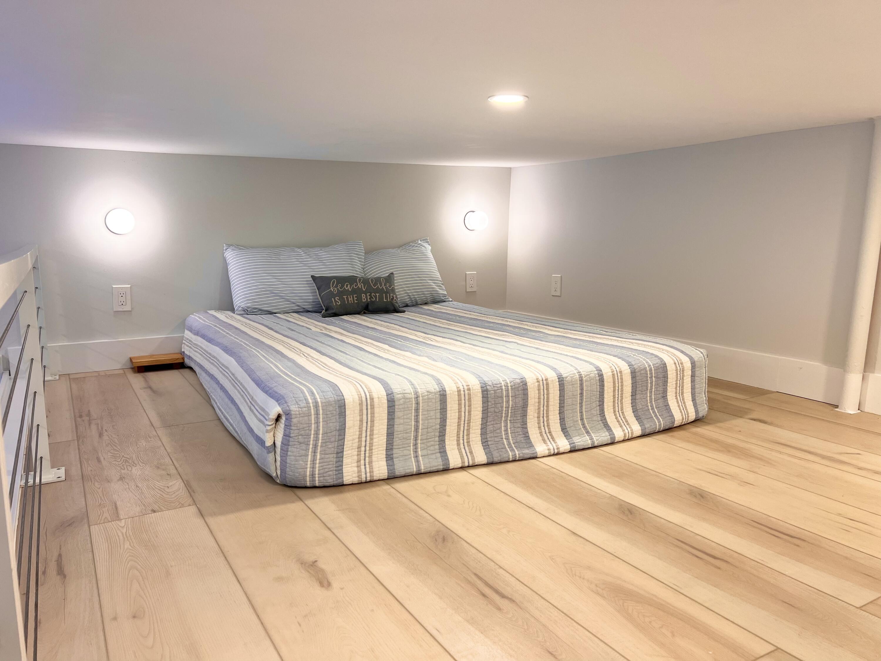 1220 Newton Street Unit: 1