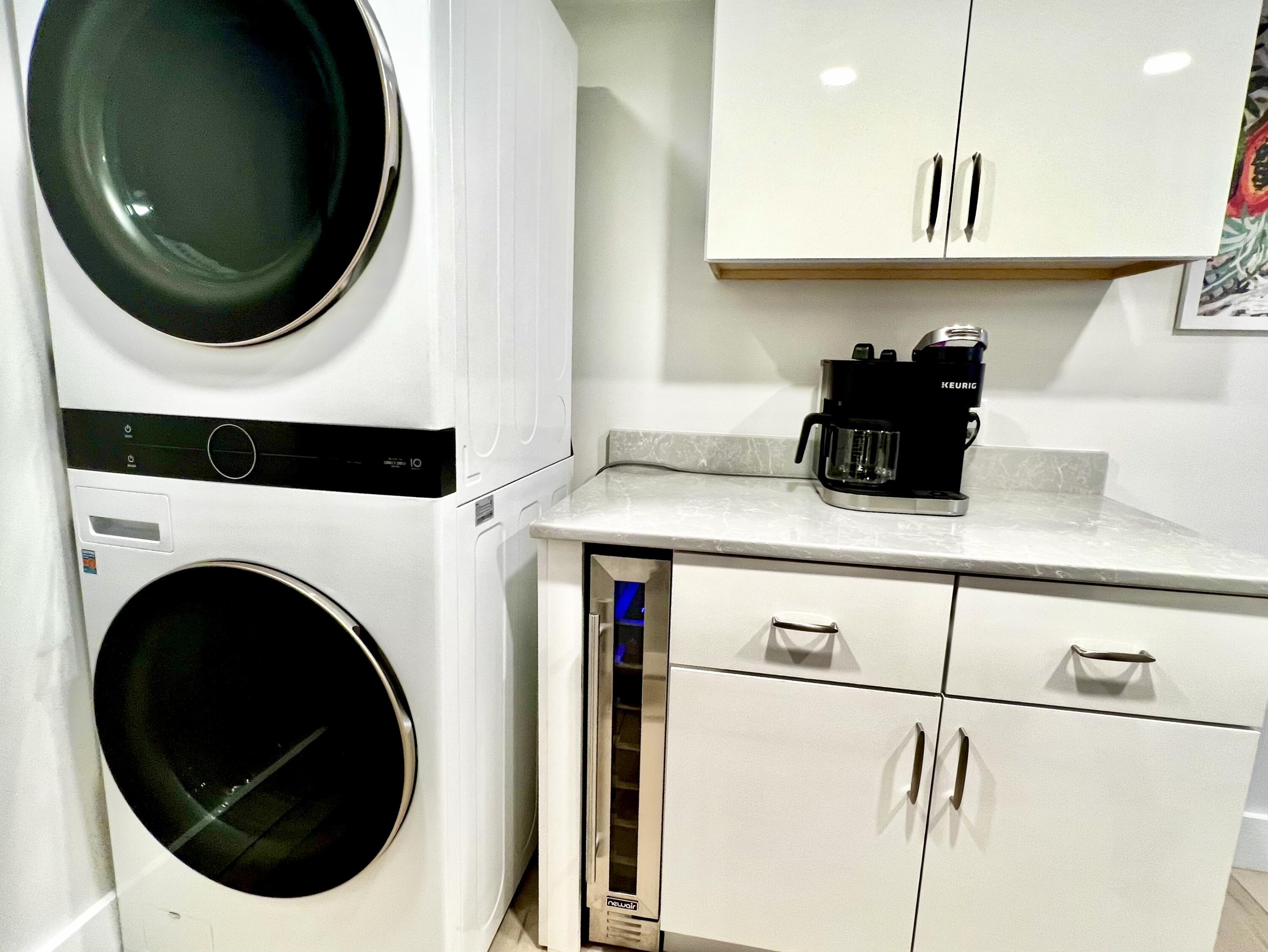 1220 Newton Street Unit: 1