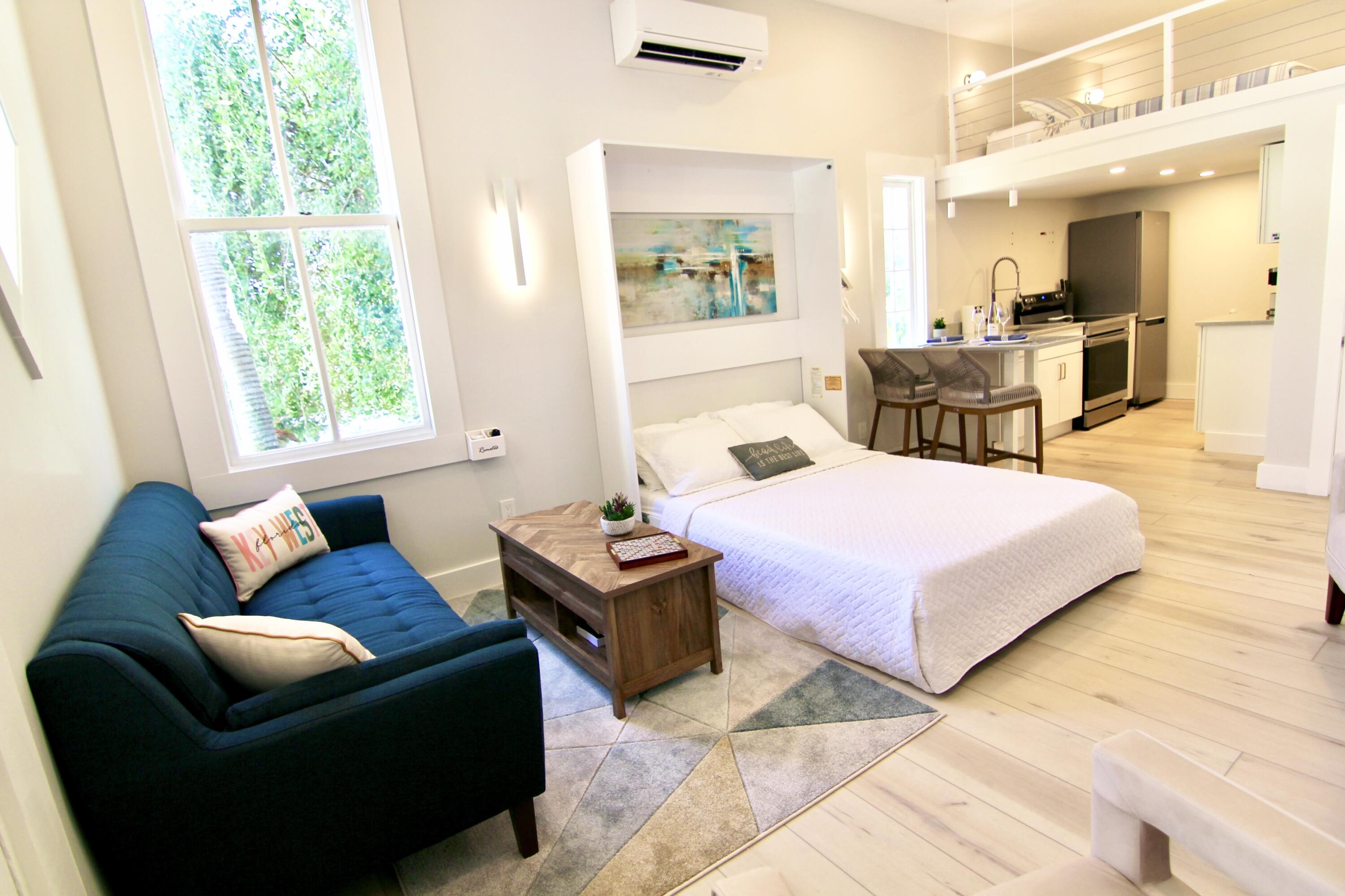1220 Newton Street Unit: 1