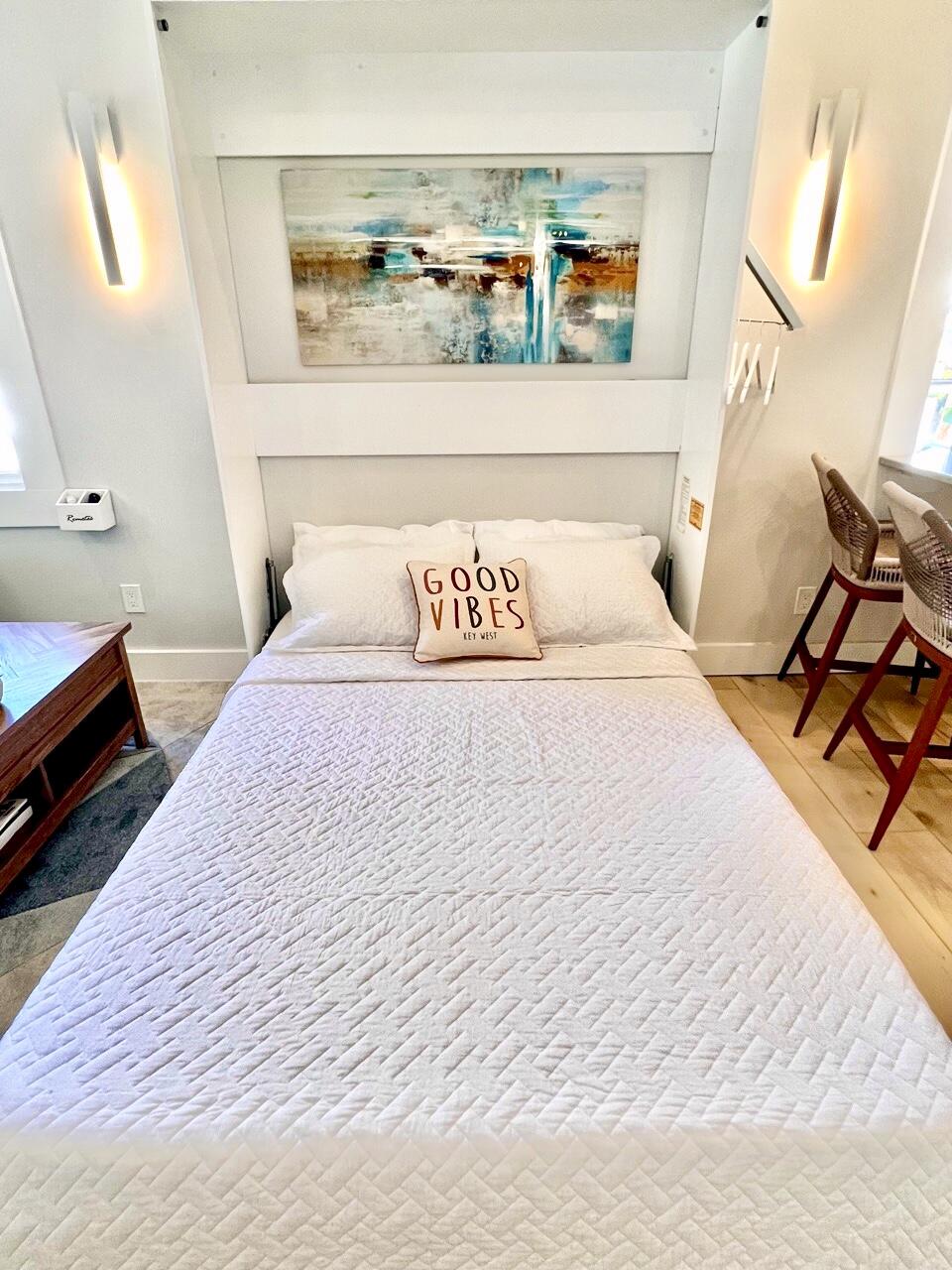1220 Newton Street Unit: 1