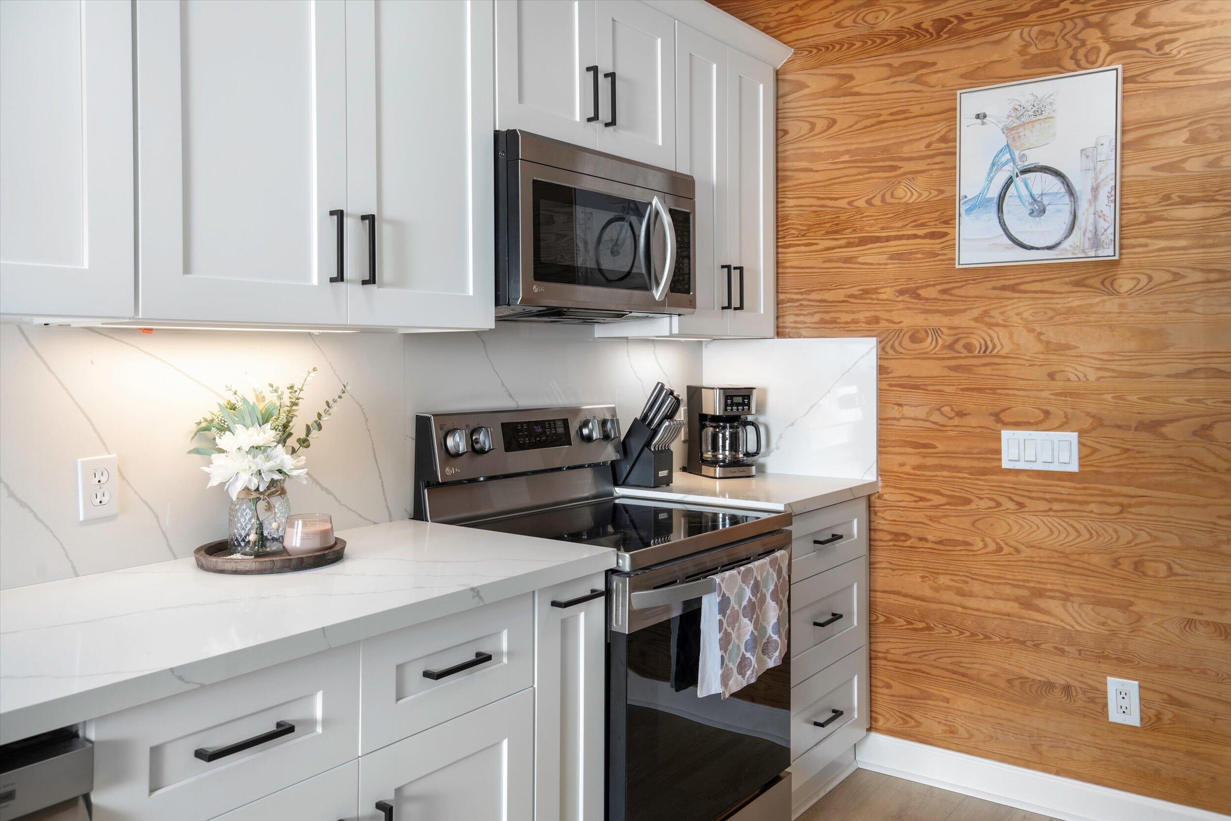 900 White Street Unit: 1