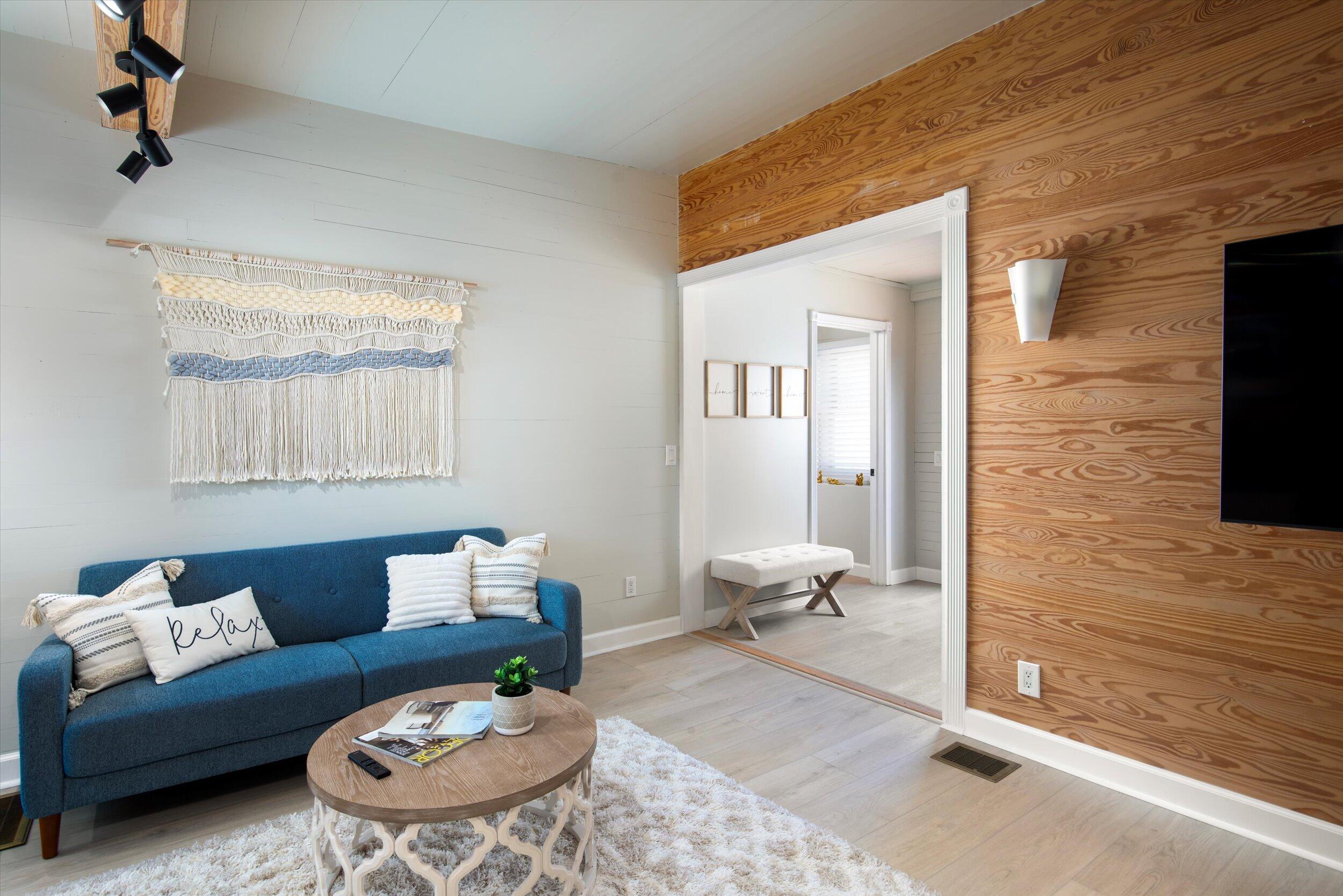 900 White Street Unit: 1