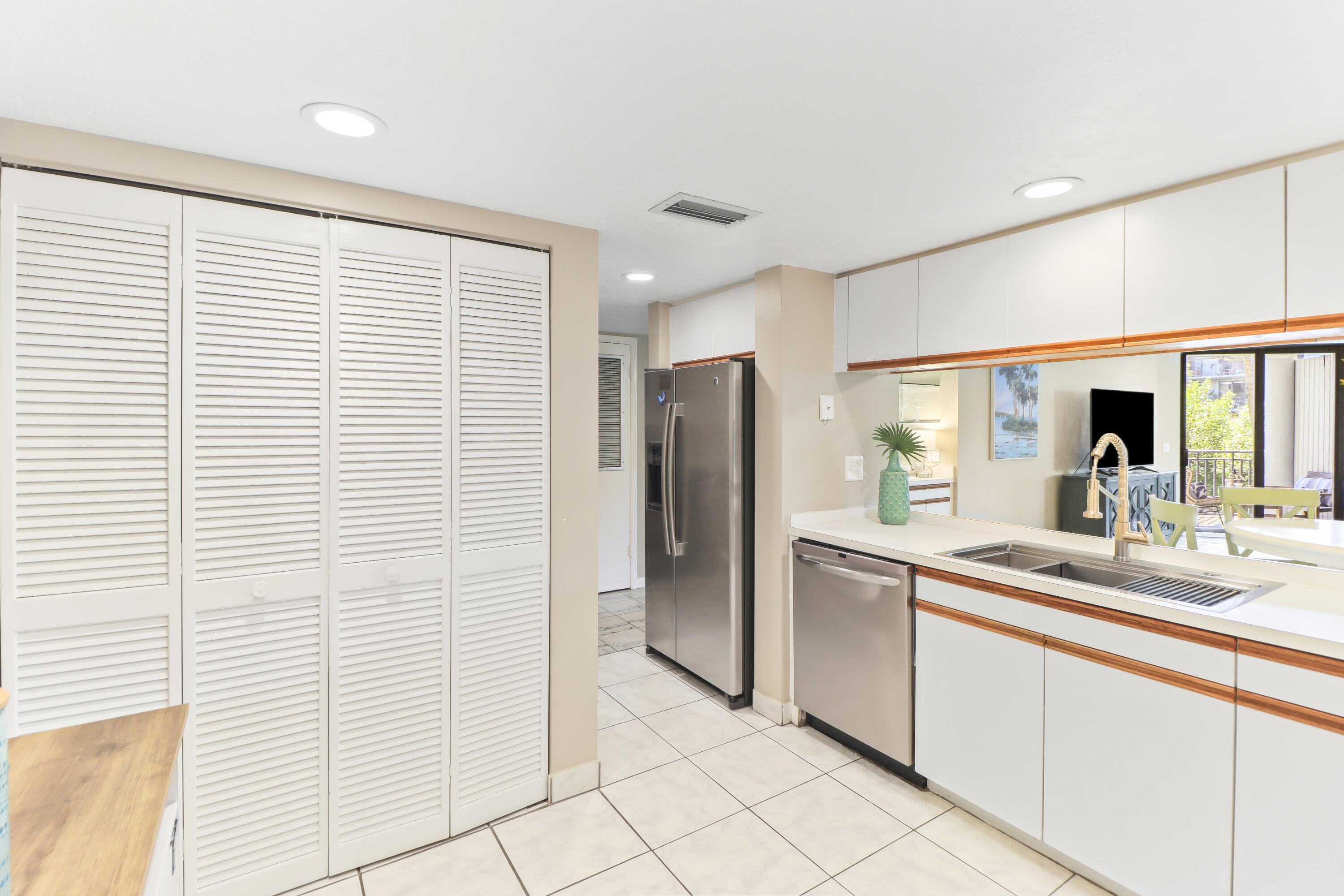 1800 Atlantic Boulevard Unit: 220C