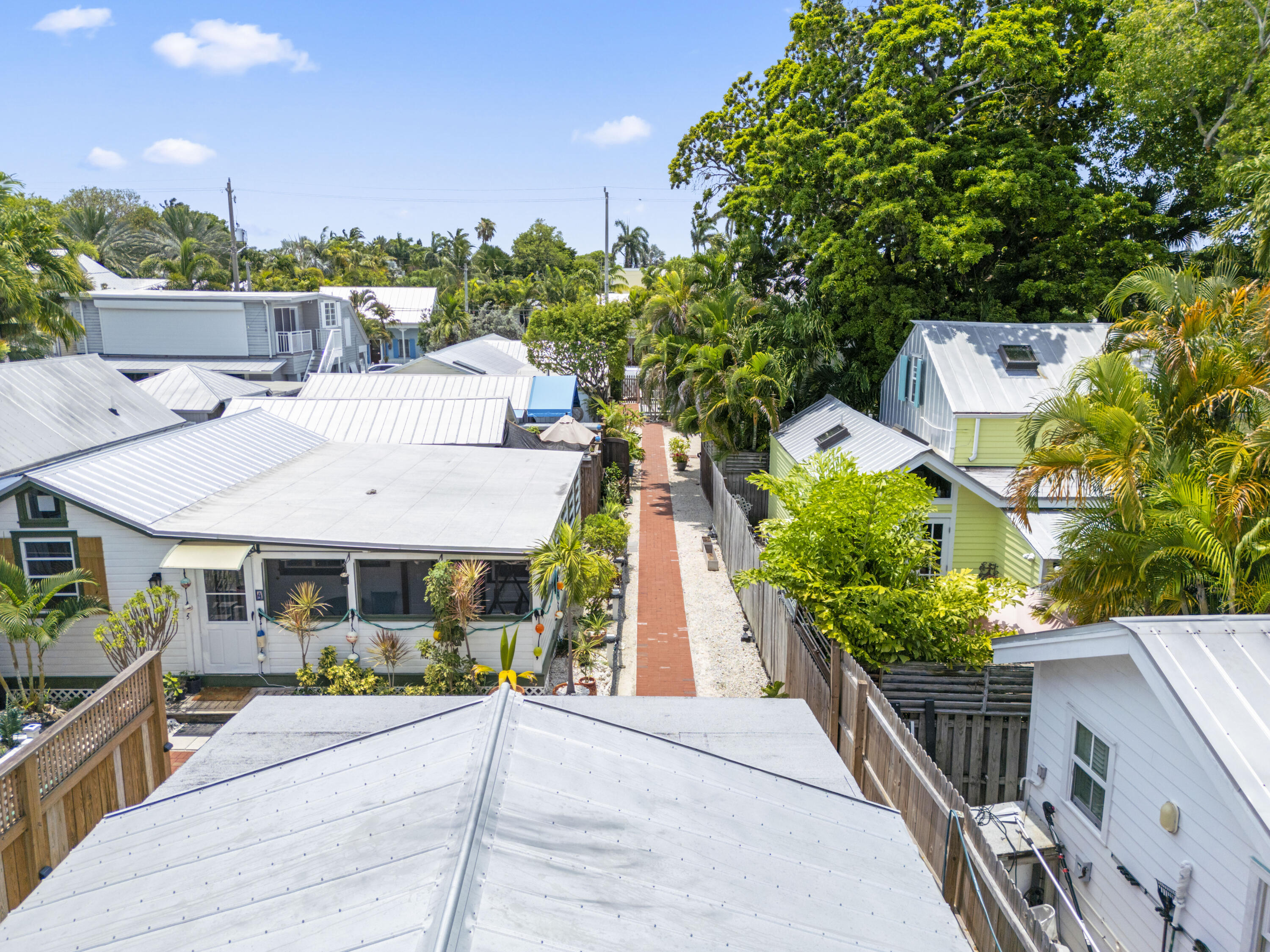 611 Grinnell Street Unit: 6