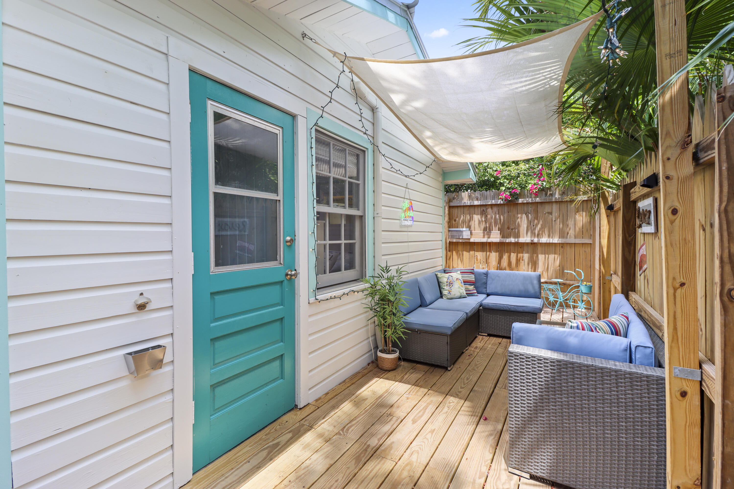 611 Grinnell Street Unit: 6