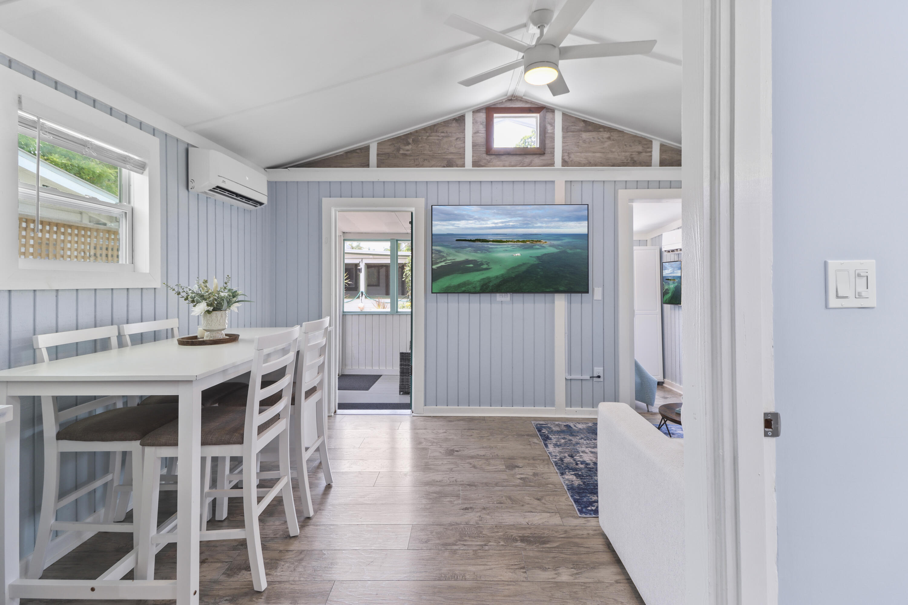 611 Grinnell Street Unit: 6