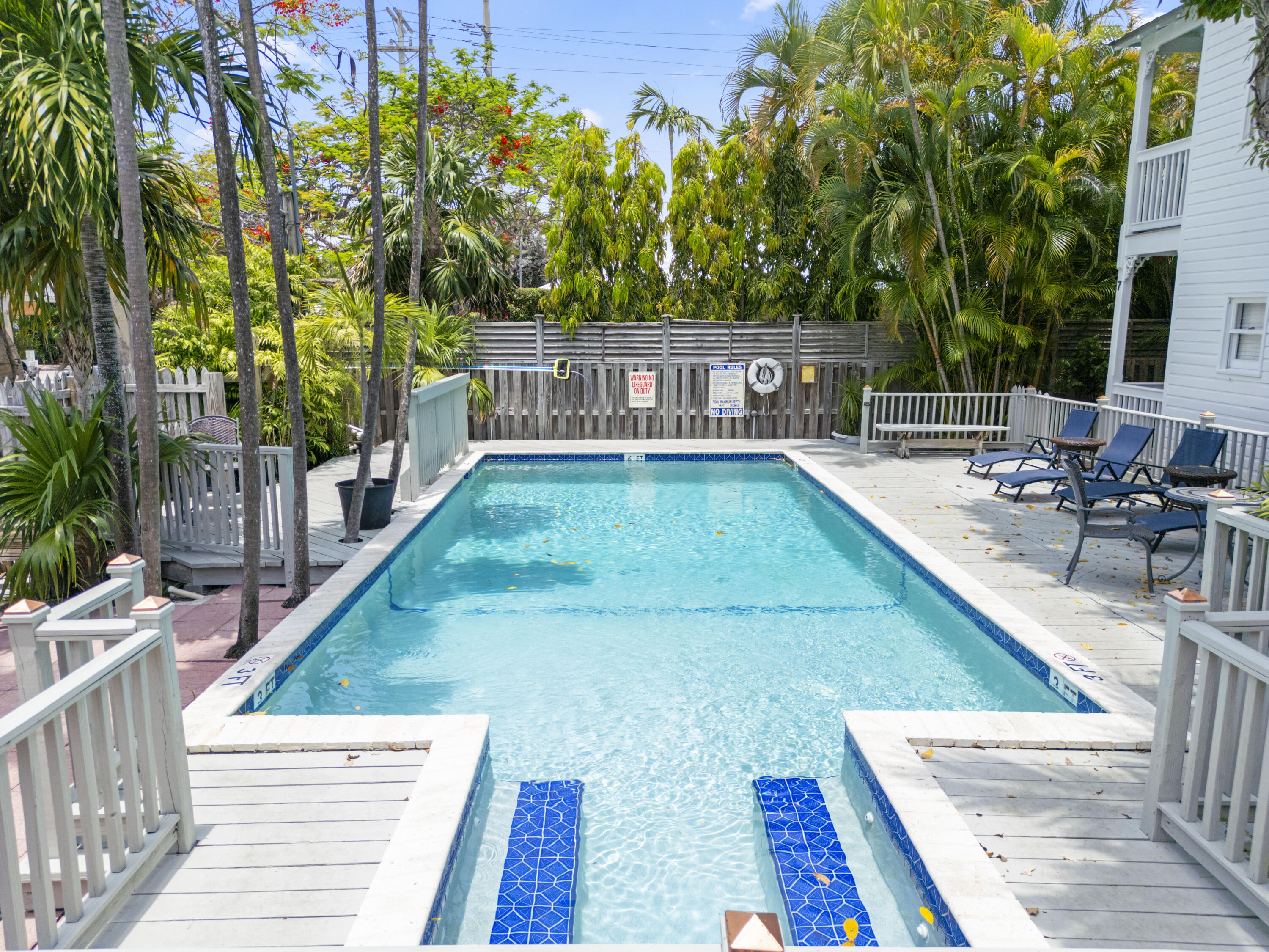 611 Grinnell Street Unit: 6