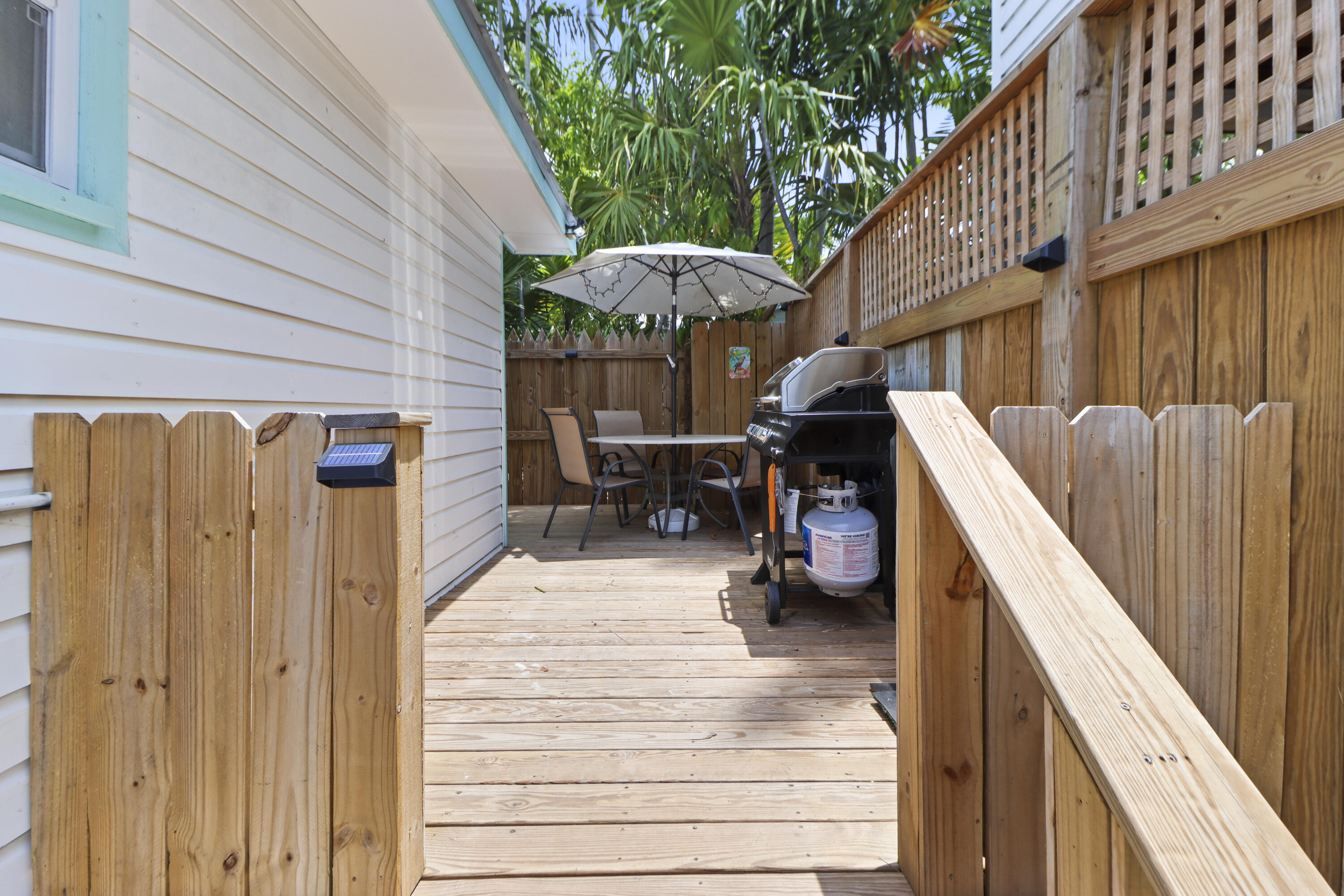 611 Grinnell Street Unit: 6