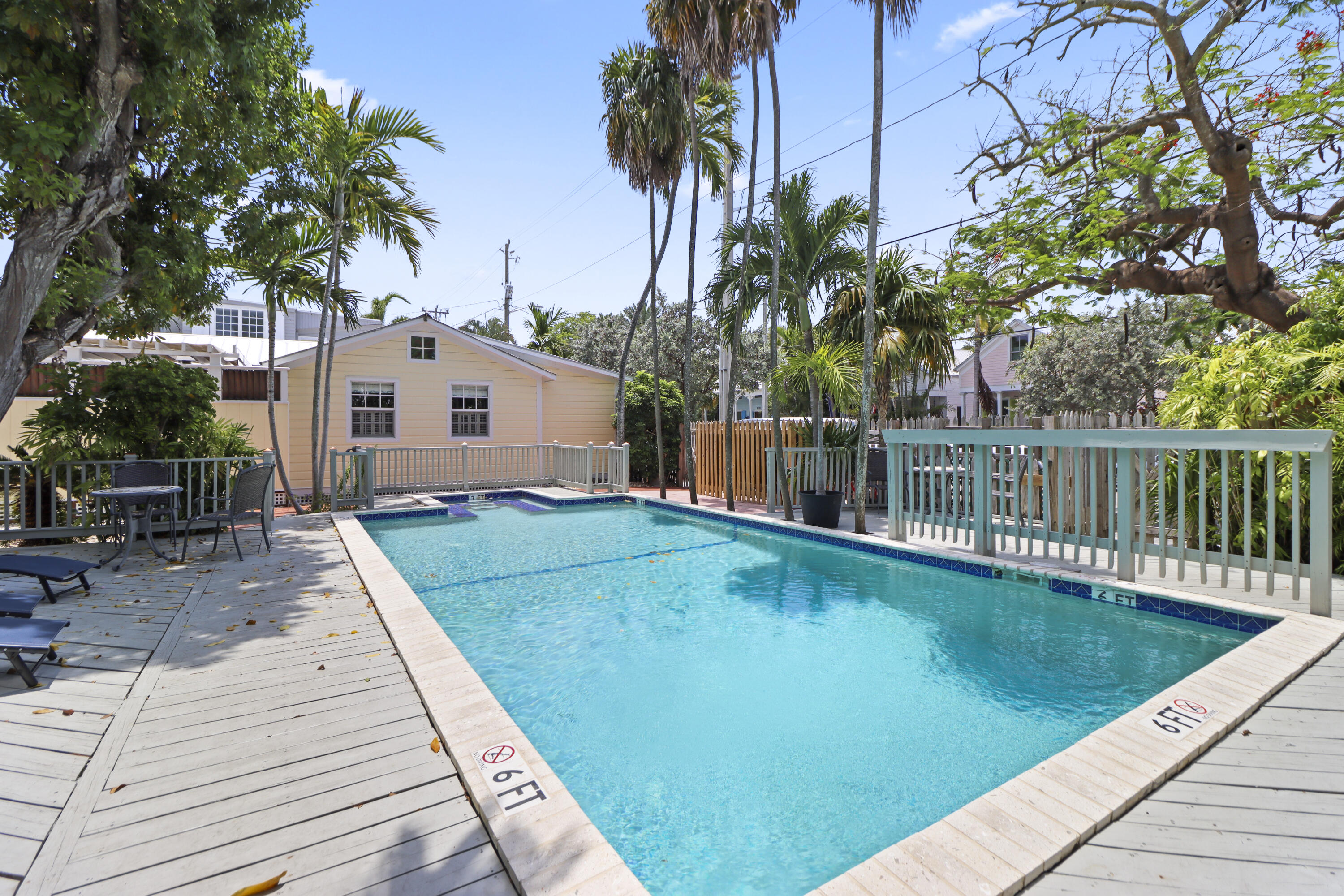 611 Grinnell Street Unit: 6