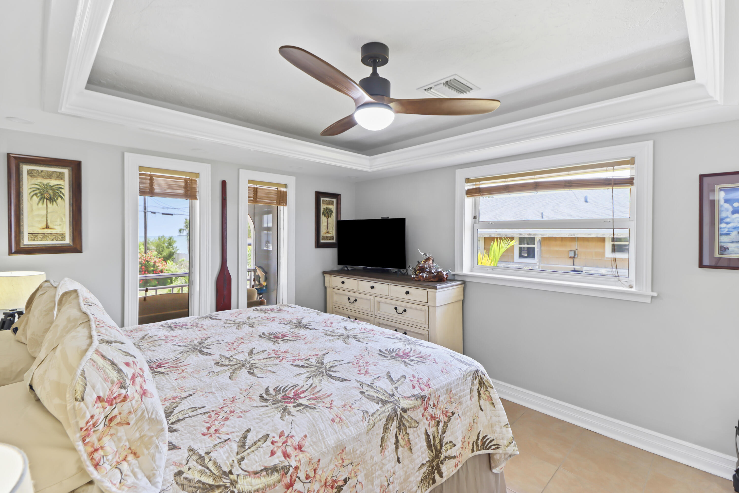 229 E Caribbean Drive