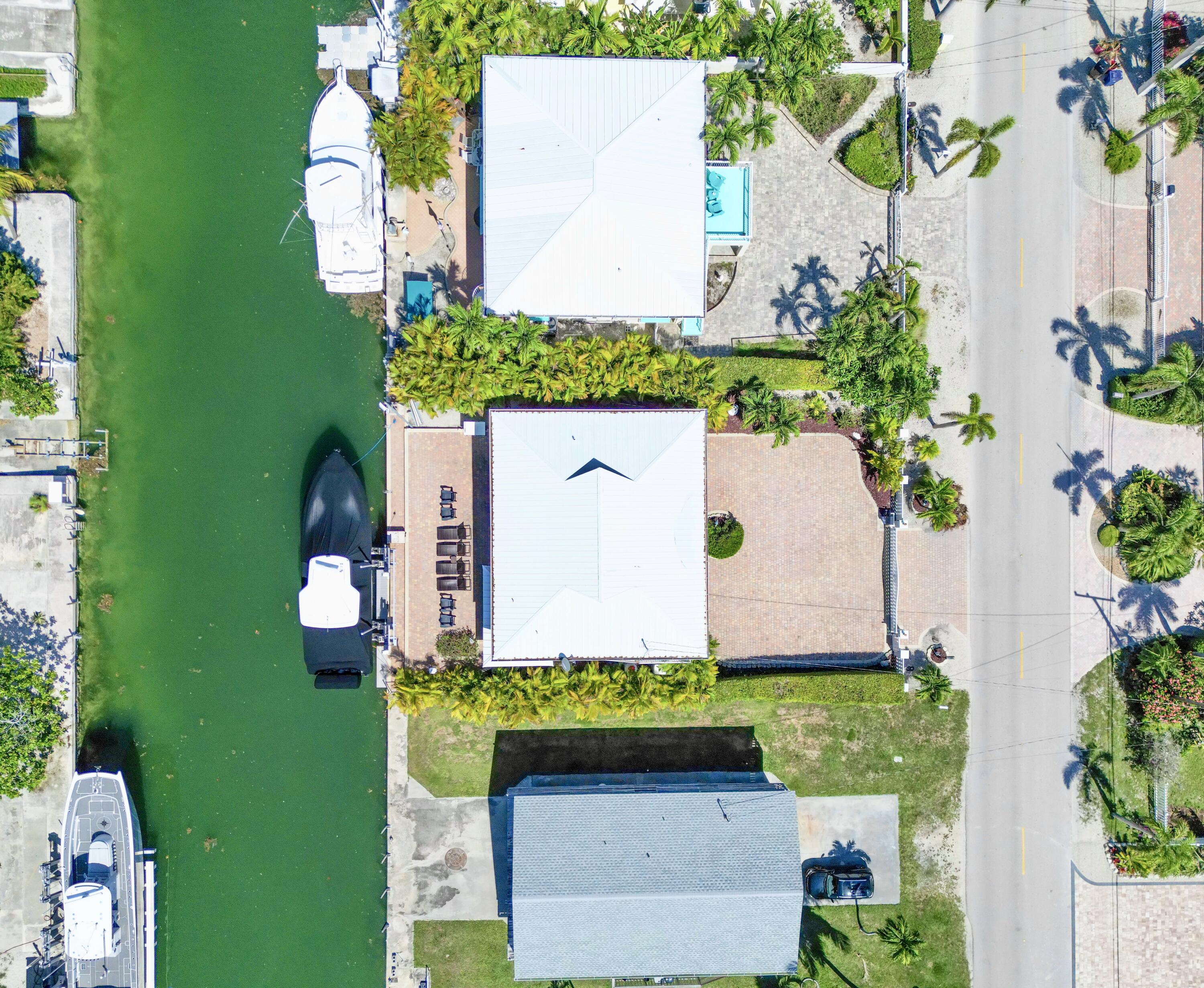 229 E Caribbean Drive