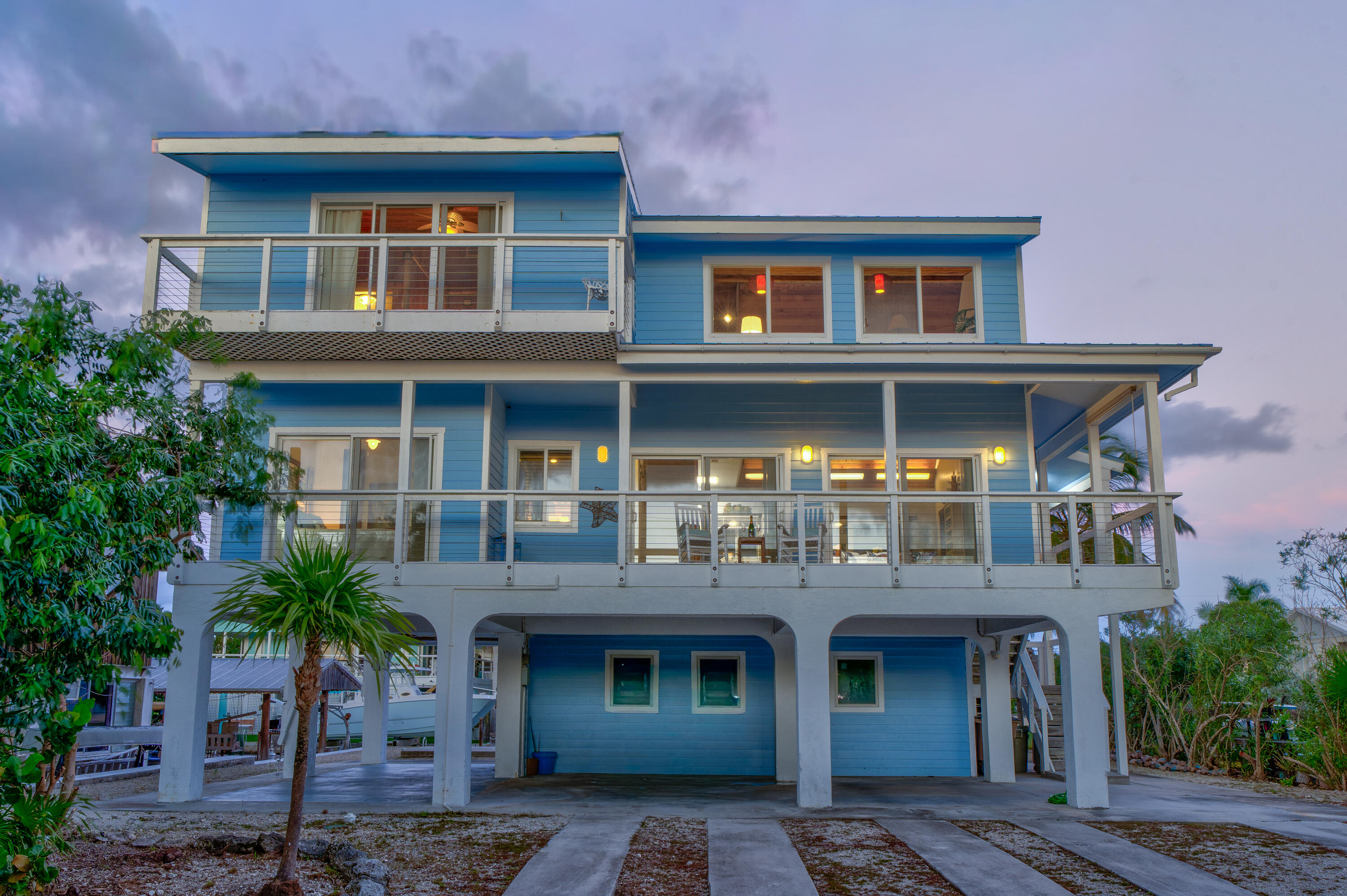 3831 Sunset Drive