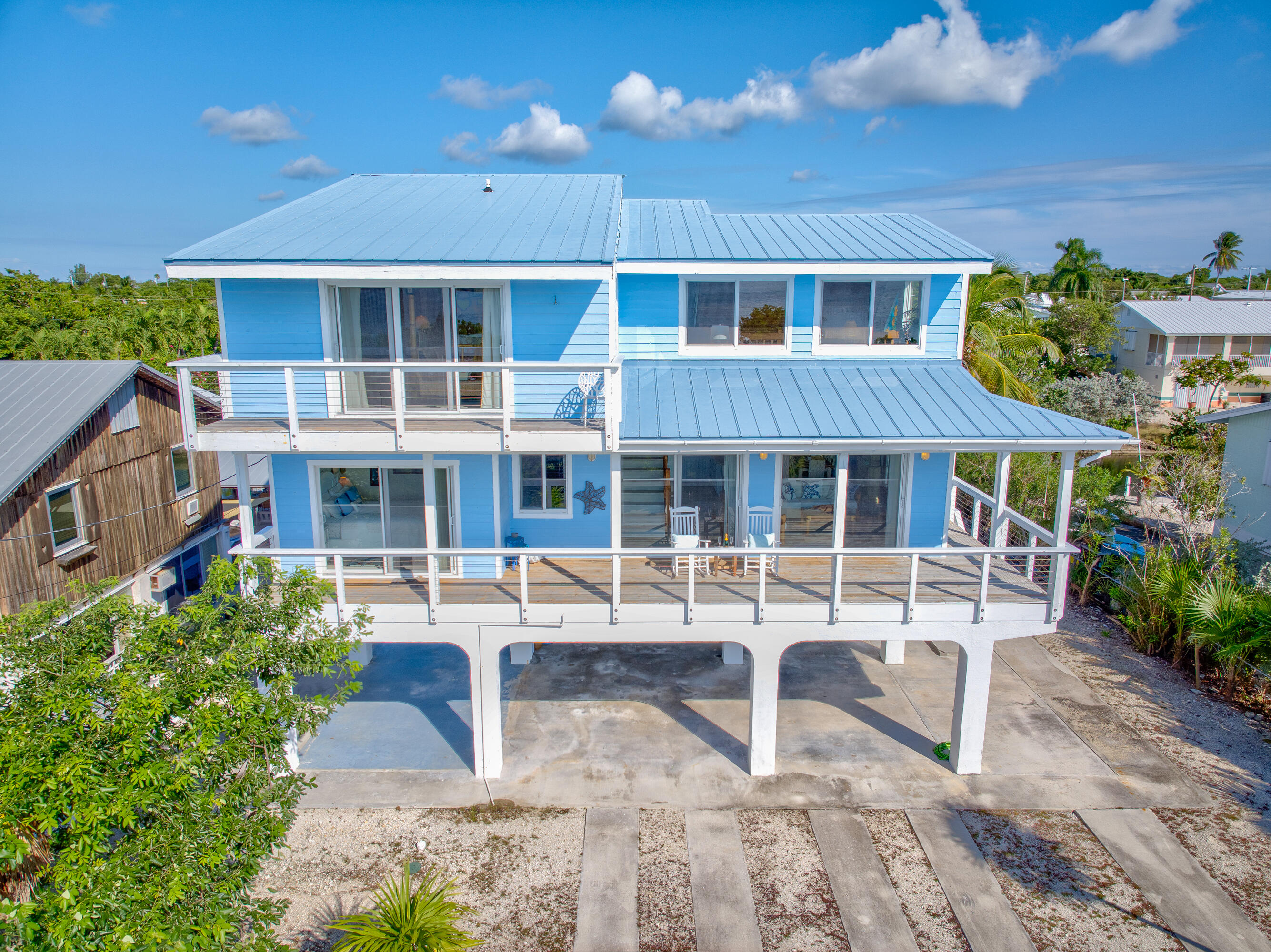 3831 Sunset Drive