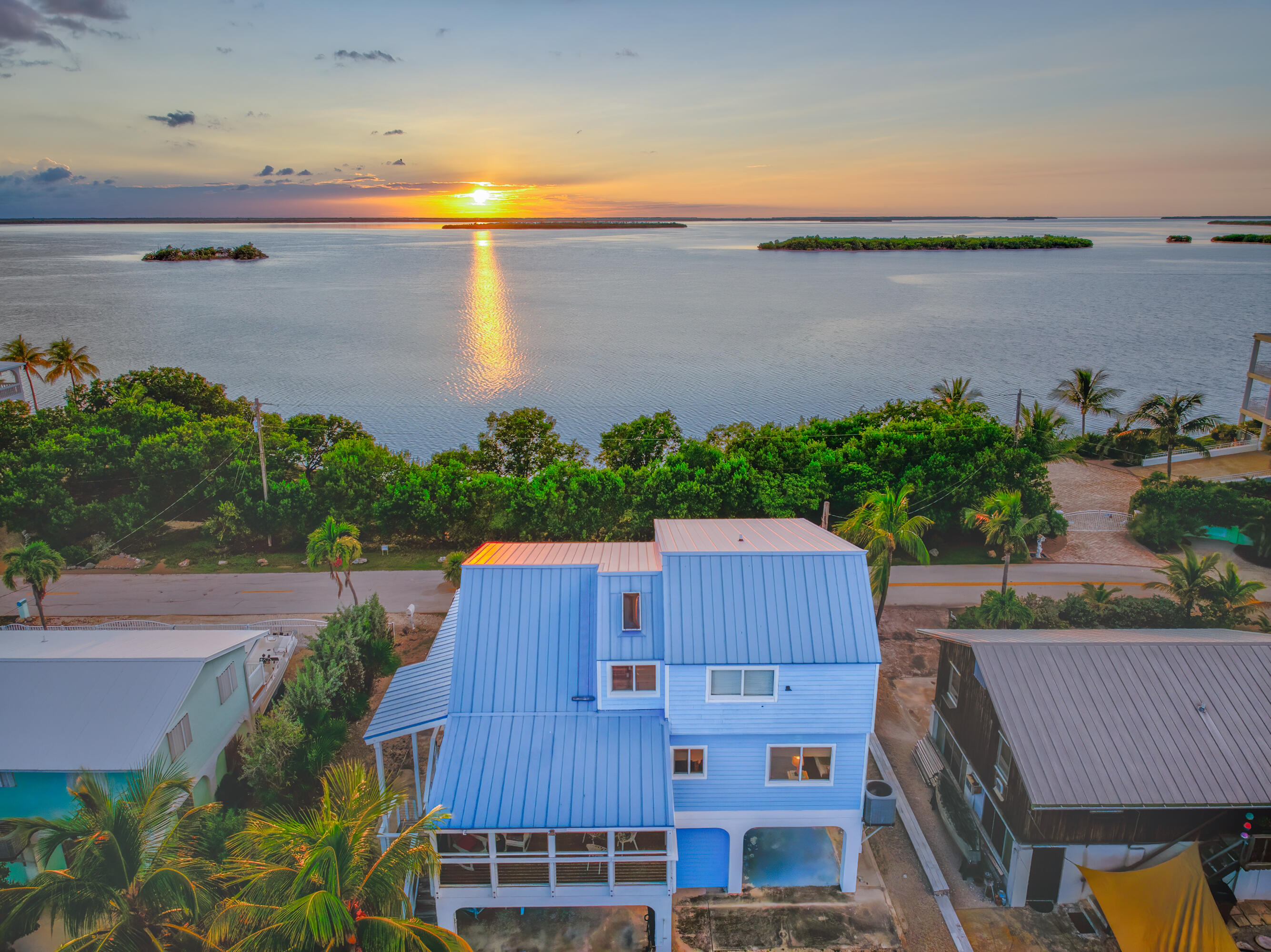 3831 Sunset Drive