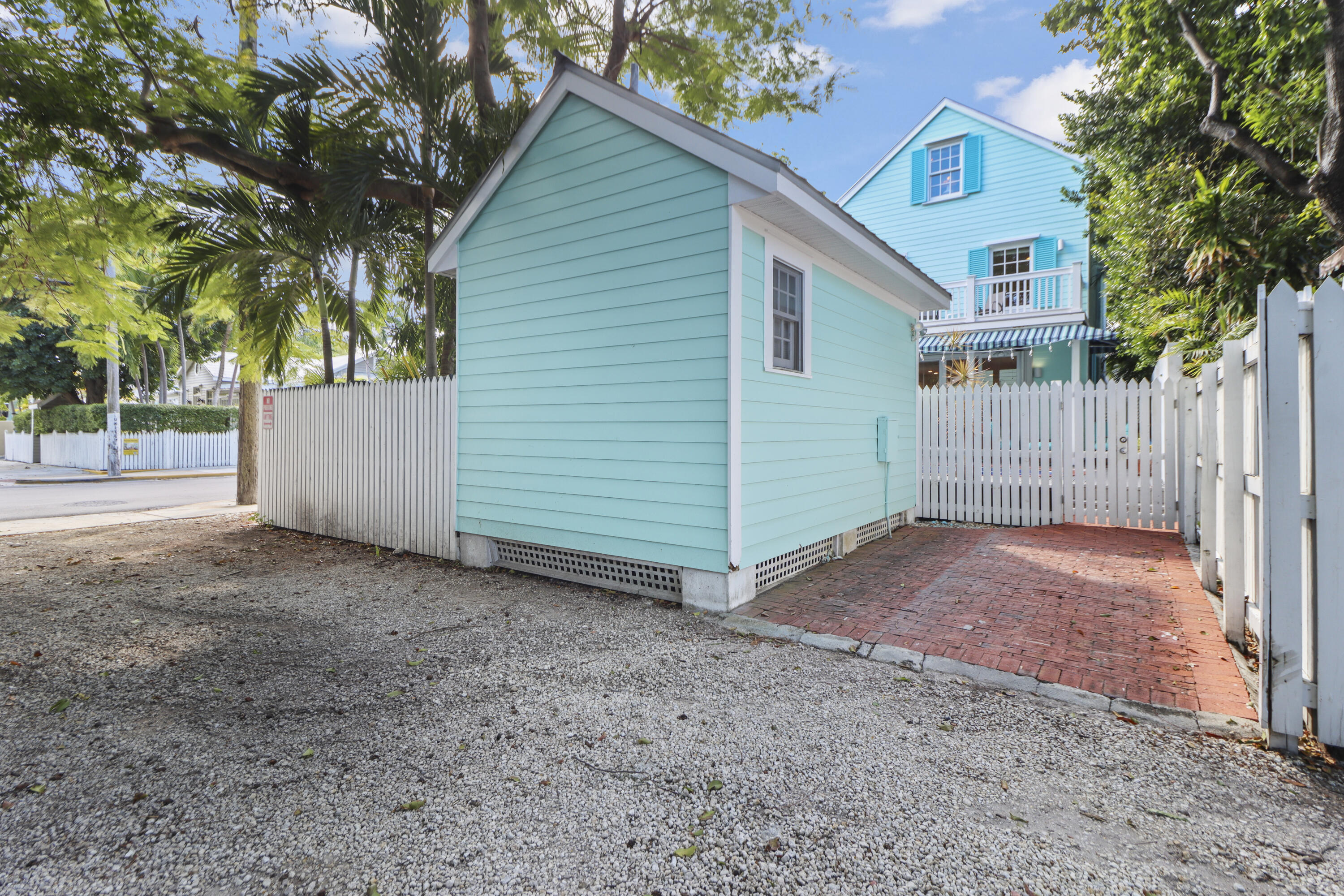1223 Margaret Street Unit: 4