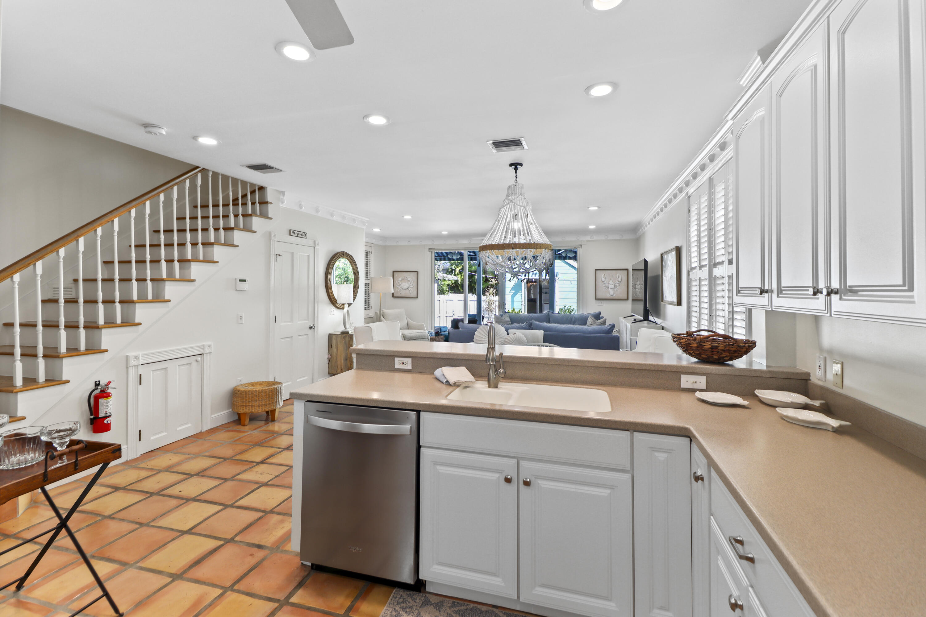 1223 Margaret Street Unit: 4