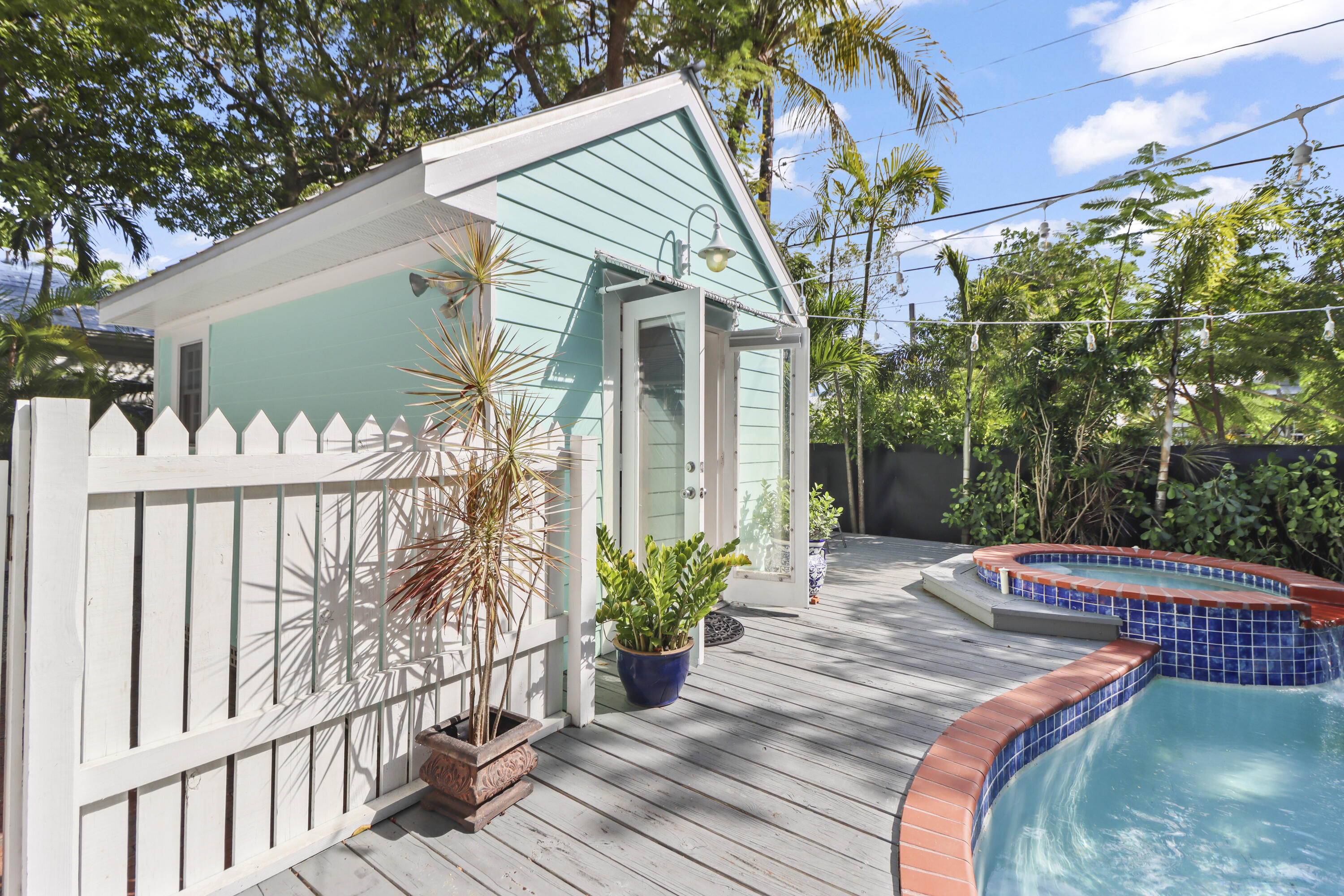 1223 Margaret Street Unit: 4