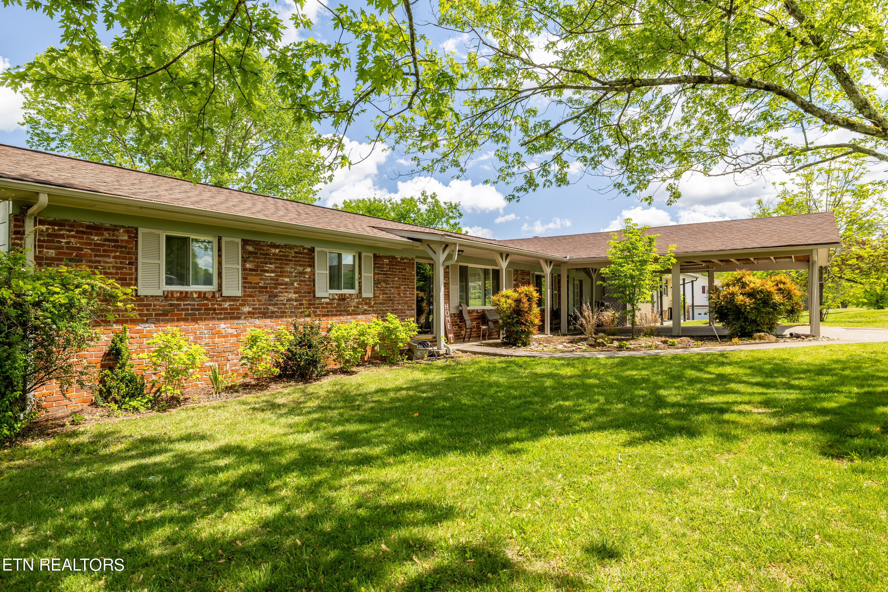 216 Arbor Drive