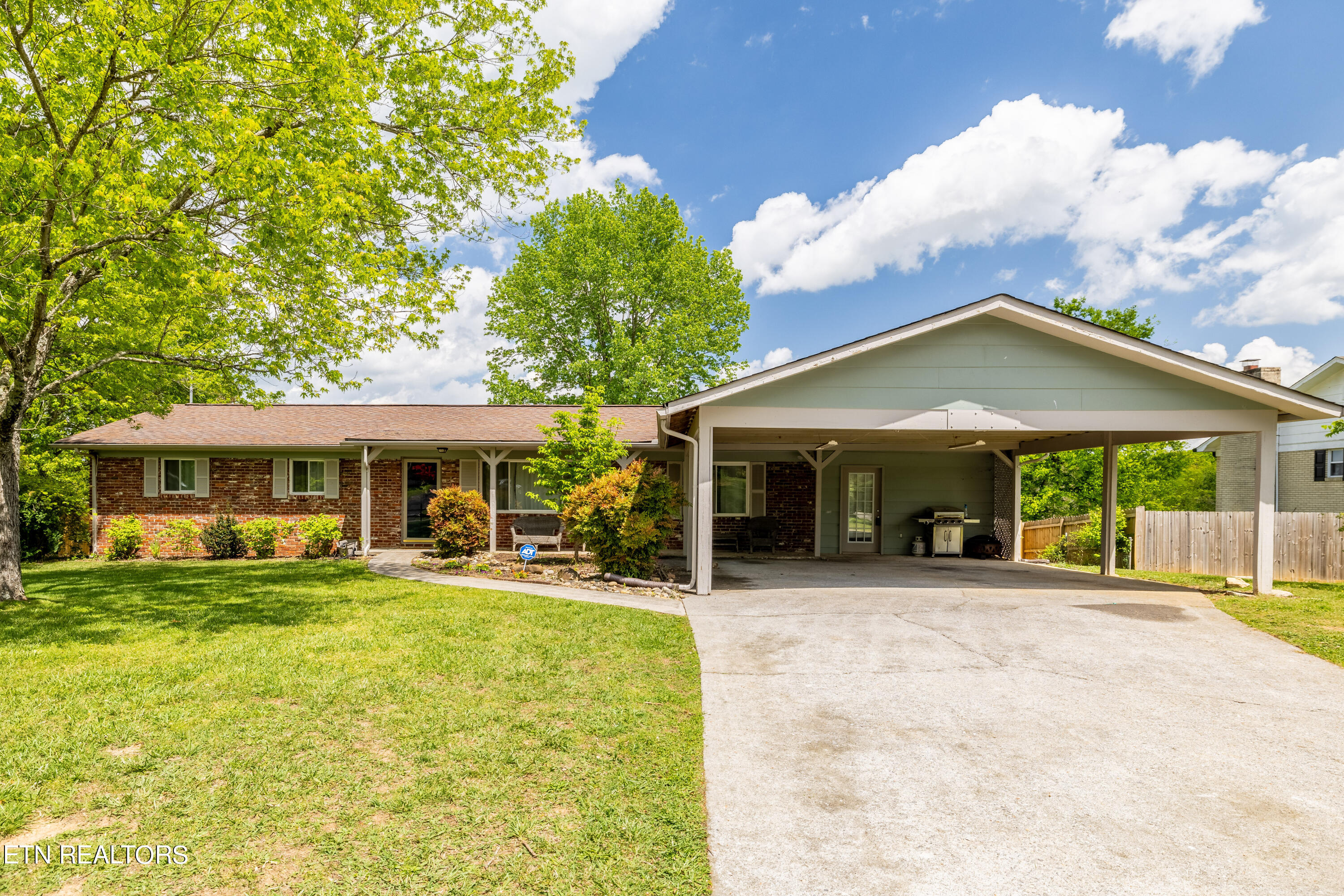 216 Arbor Drive