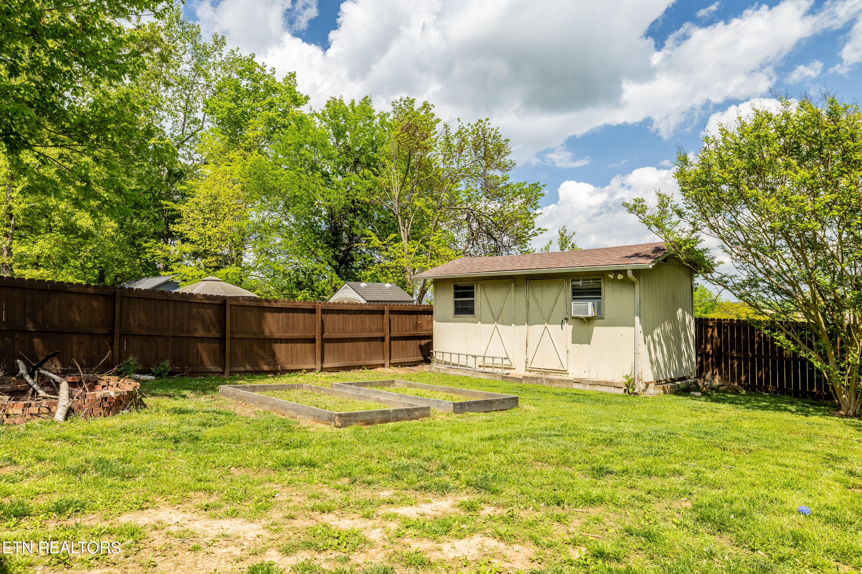216 Arbor Drive