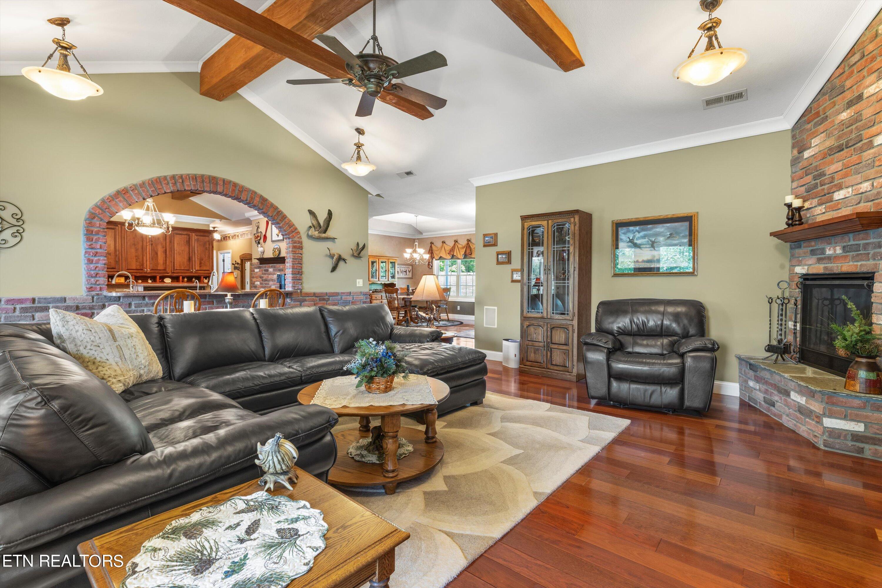 104 Island Lane