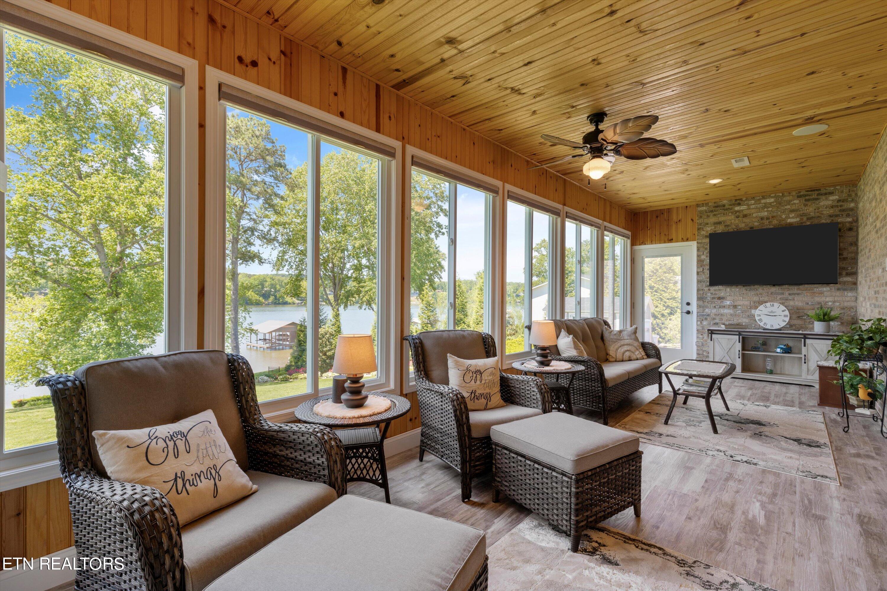 104 Island Lane