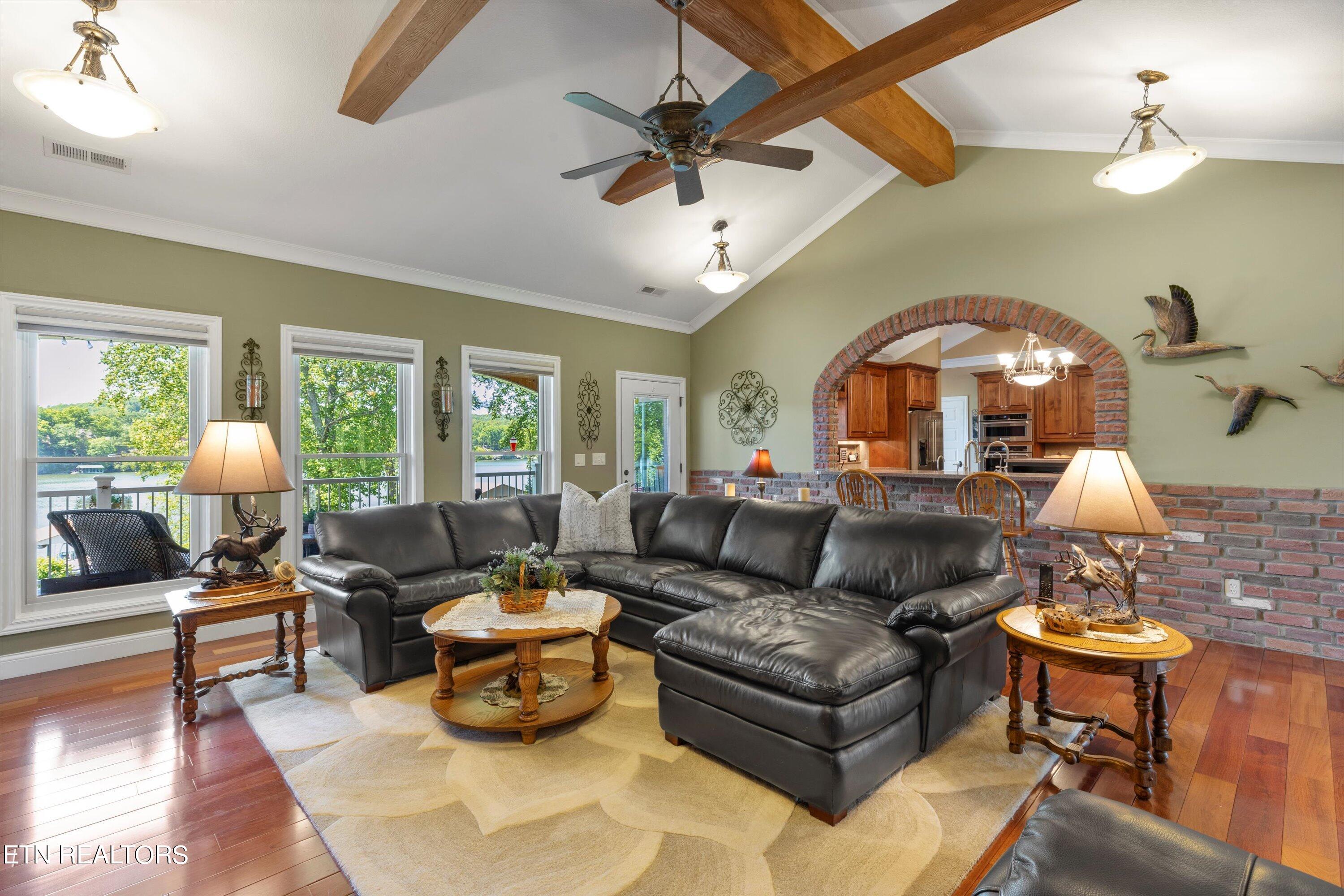 104 Island Lane