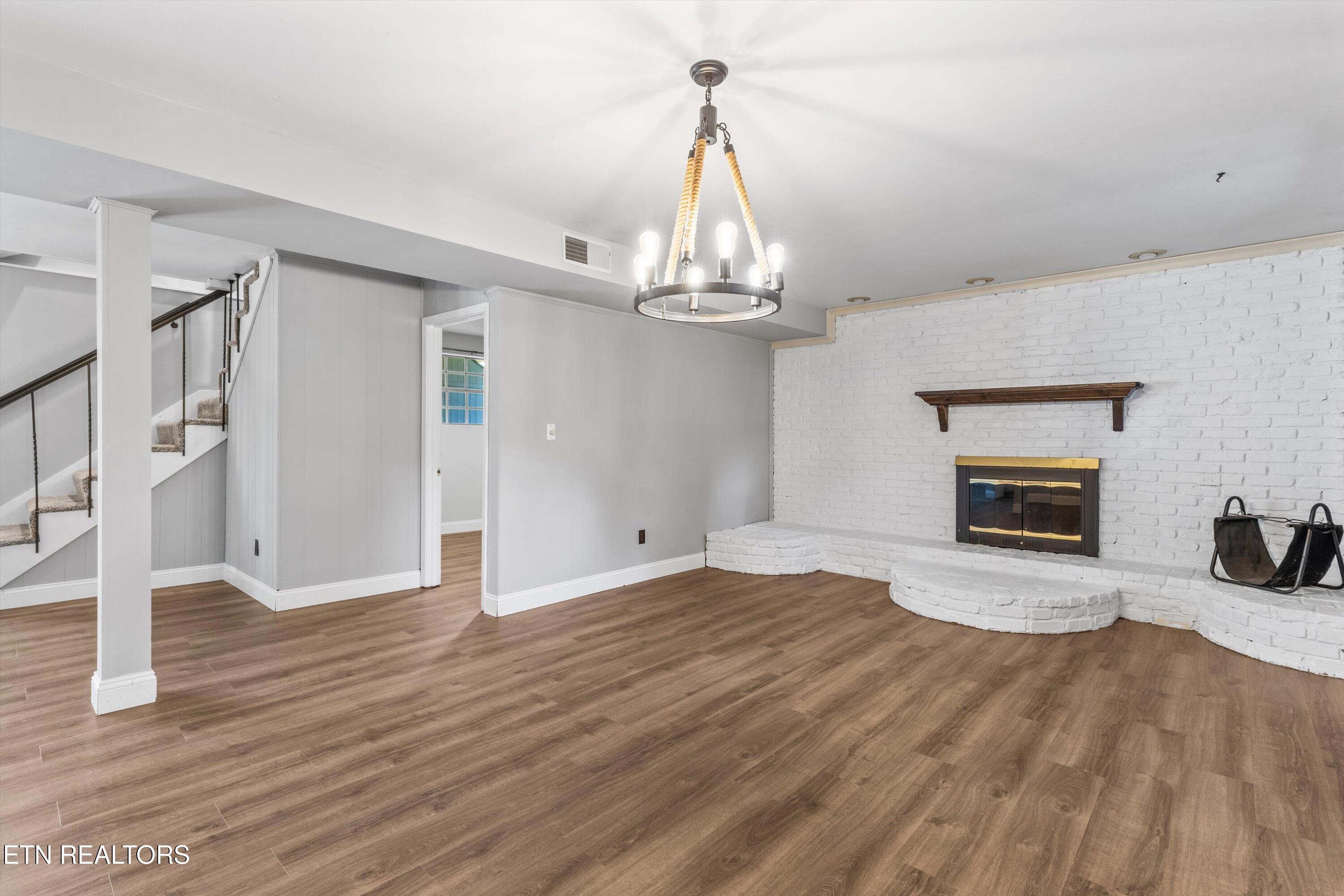 340 Dominion Circle