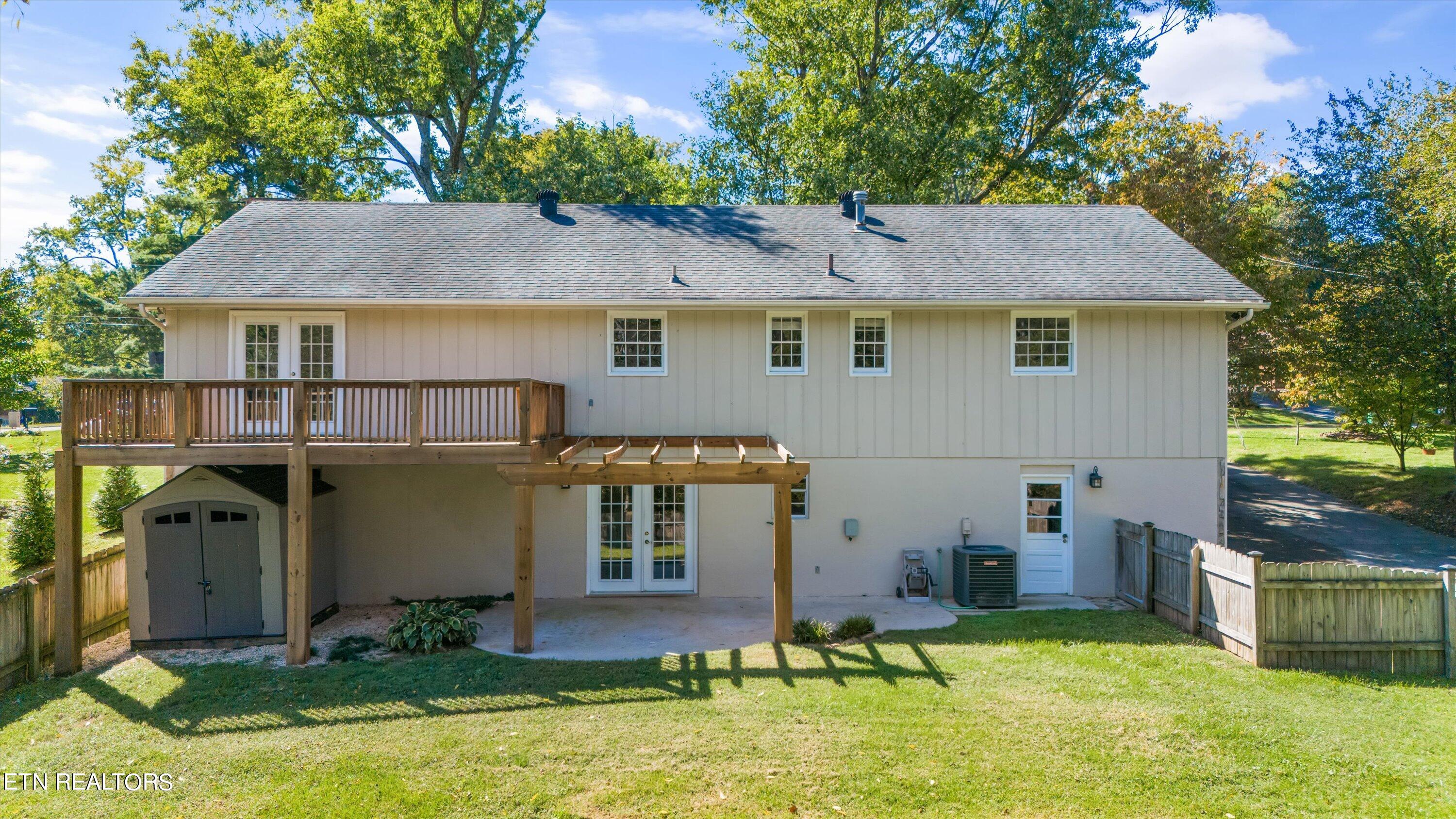 340 Dominion Circle