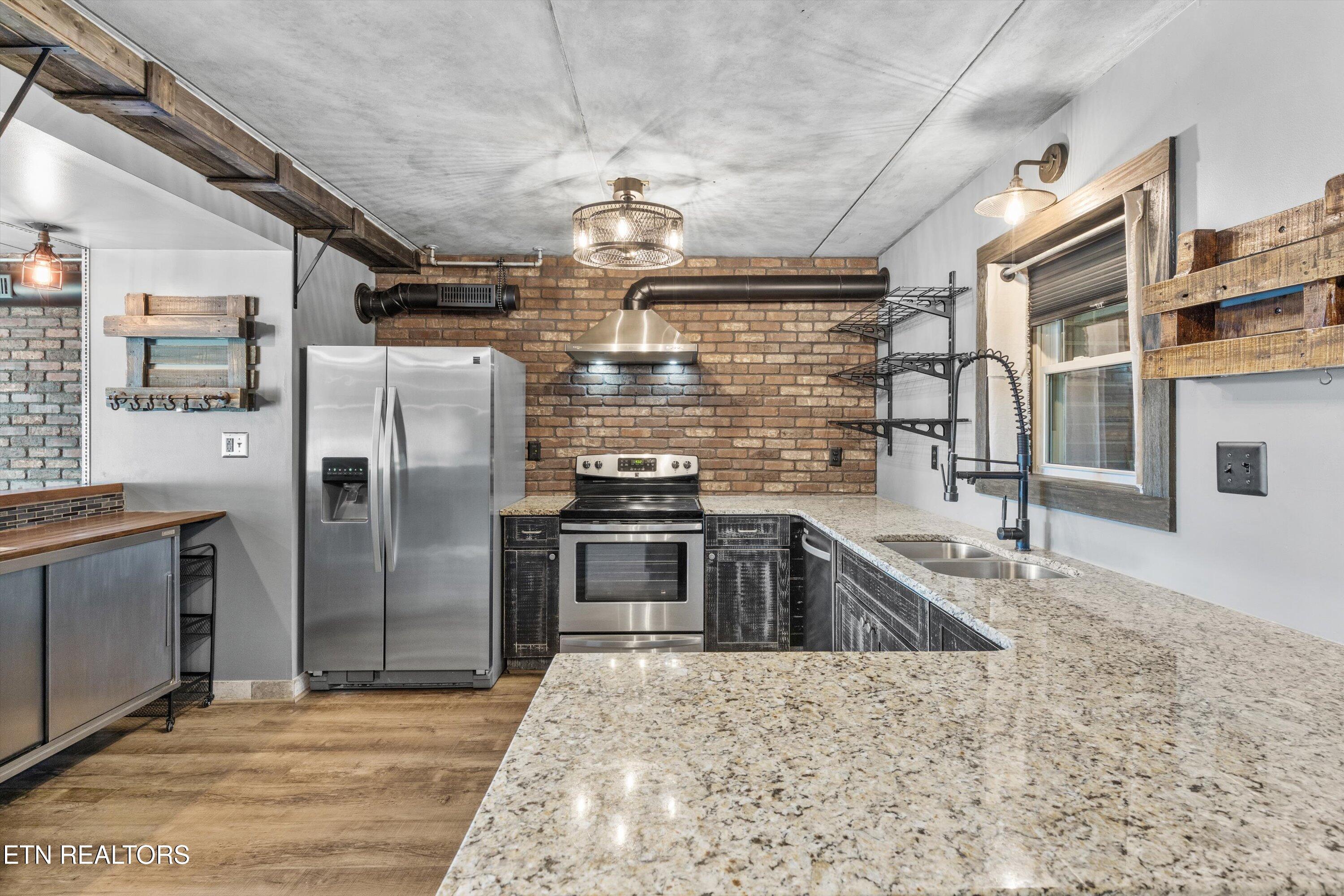 403 Dublin Drive, D221
