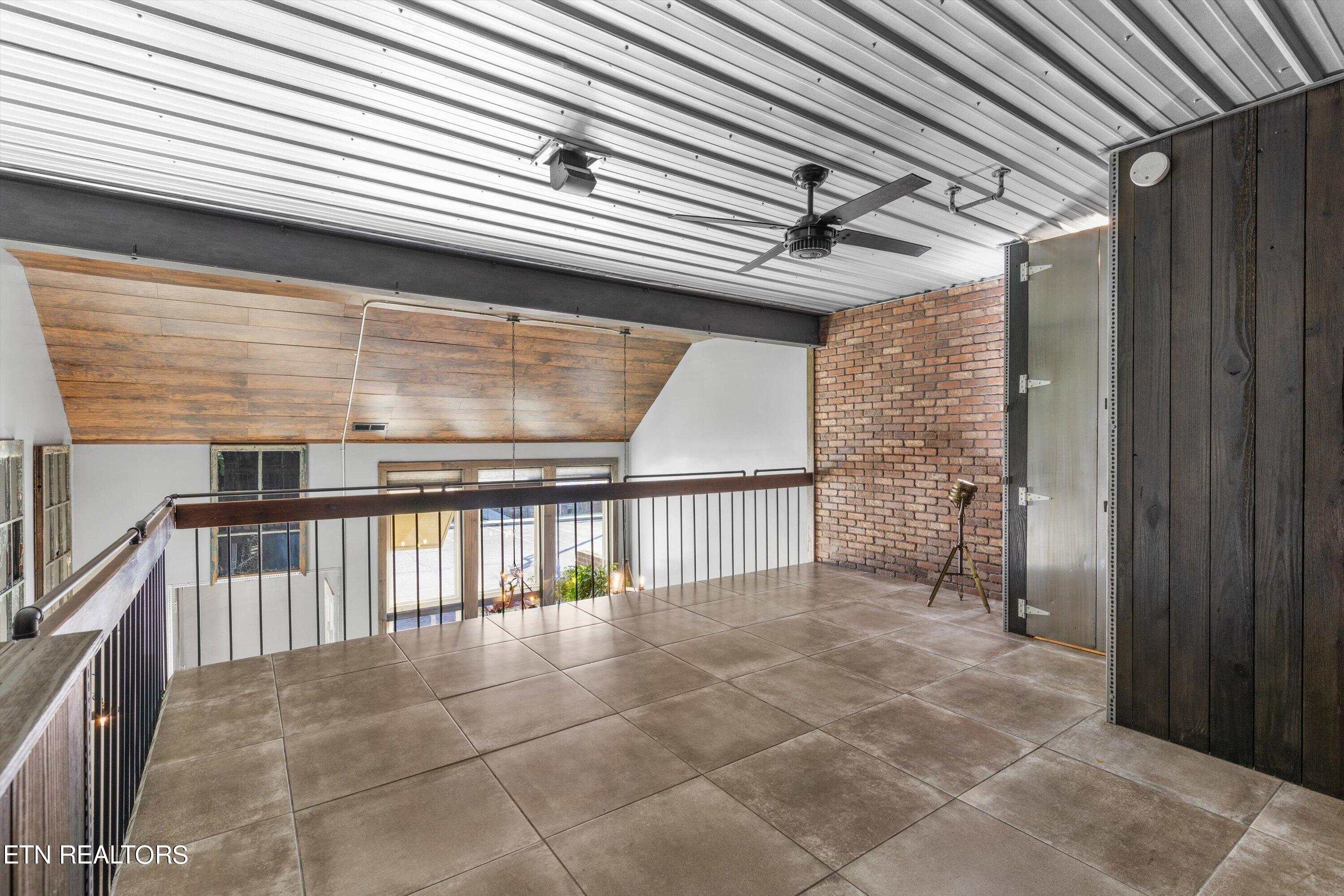 403 Dublin Drive, D221