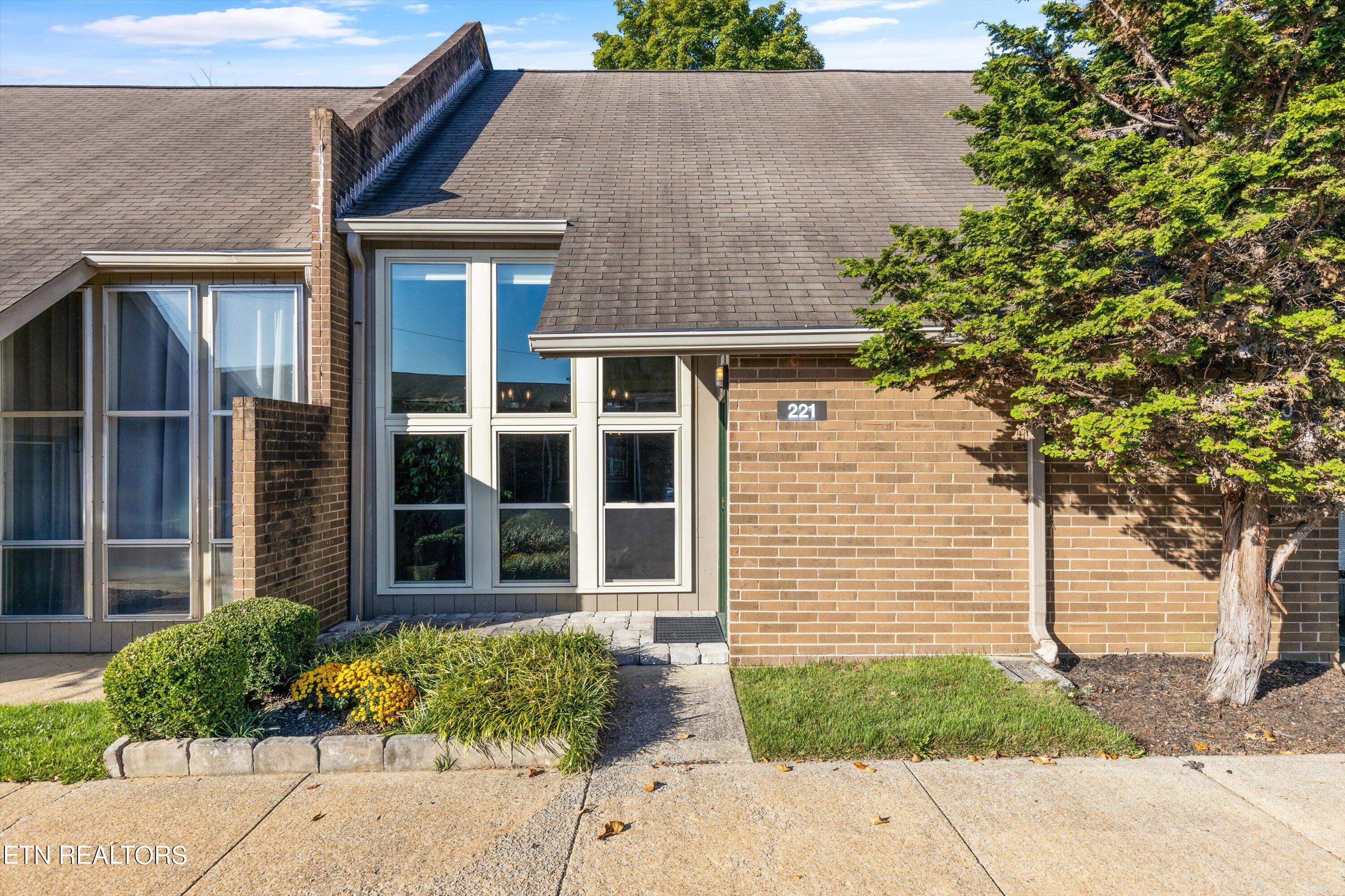403 Dublin Drive, D221