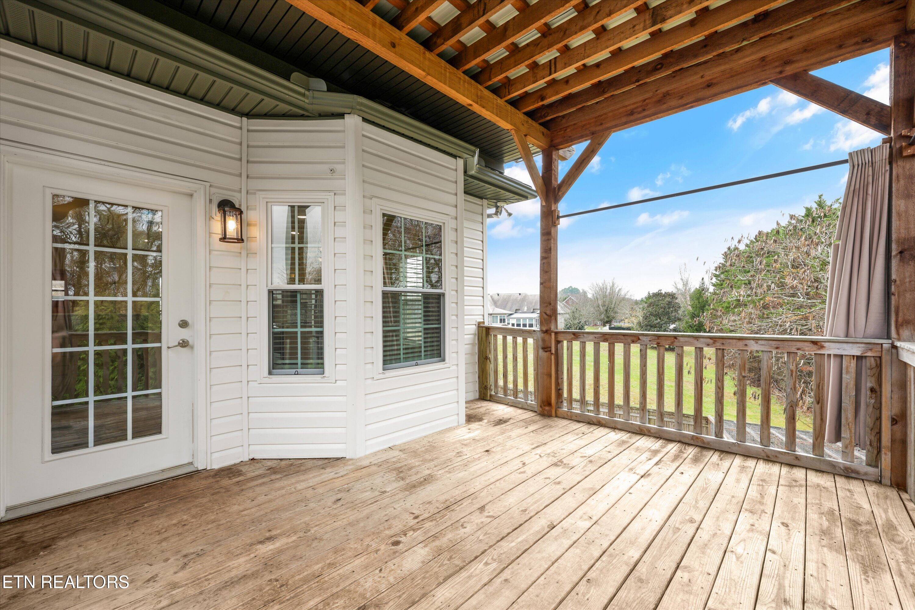 5600 Barineau Lane