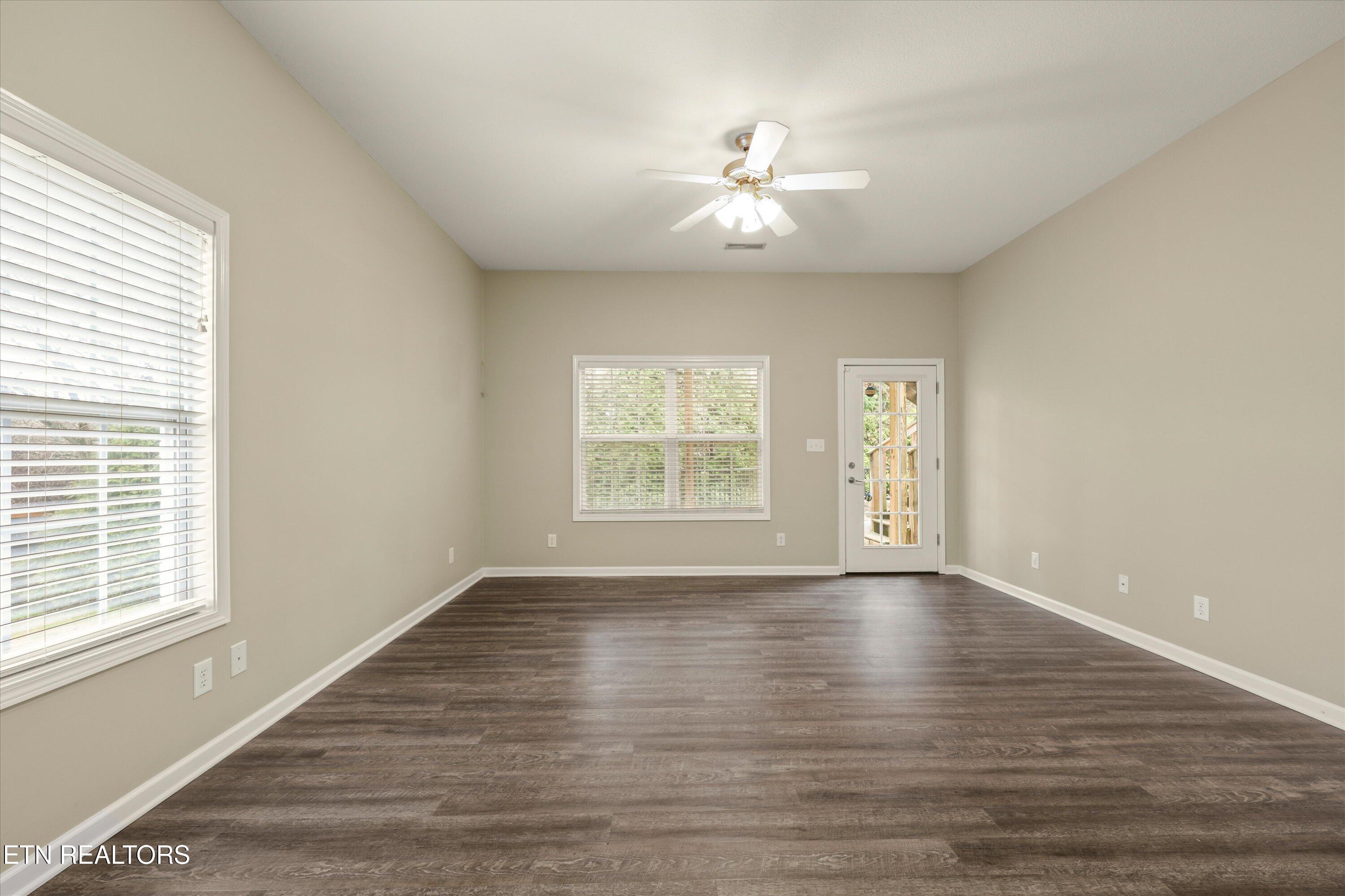 5600 Barineau Lane