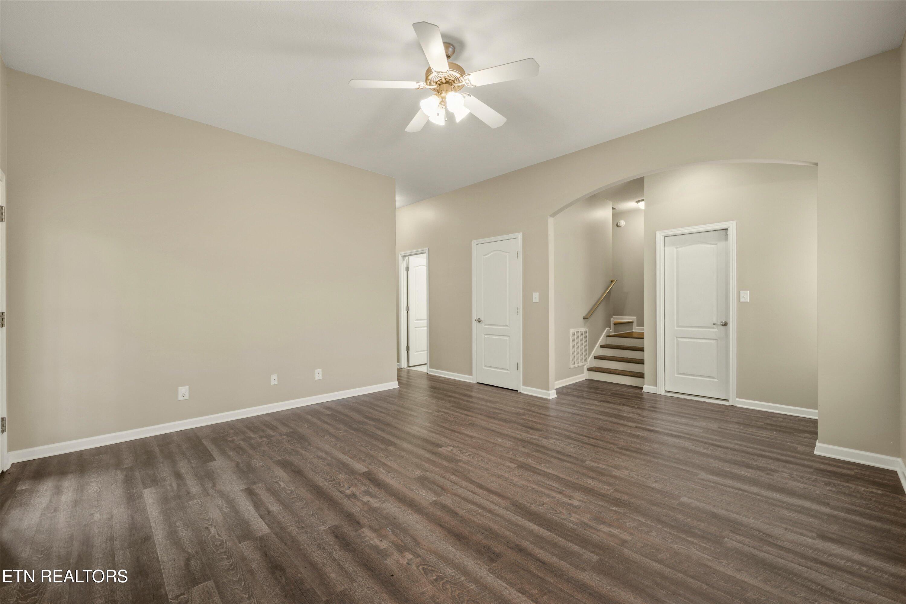 5600 Barineau Lane