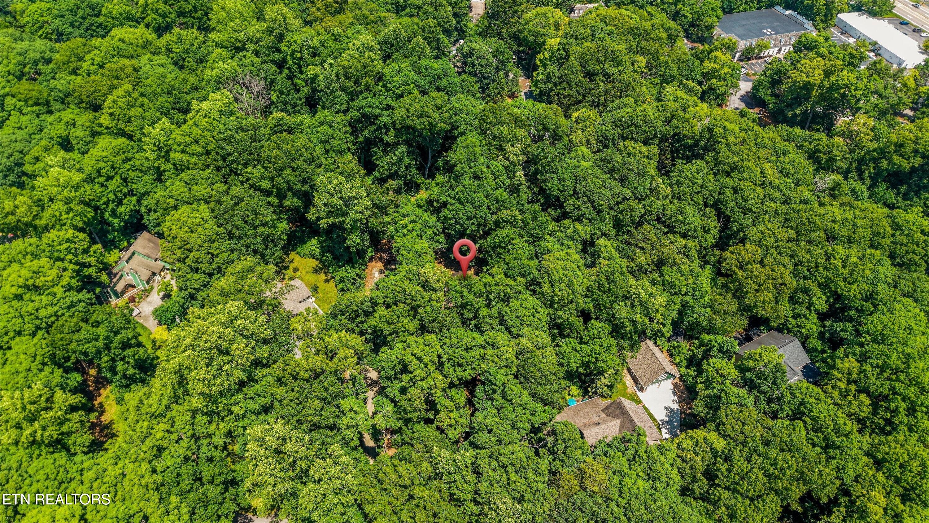 122 Land Oak Rd