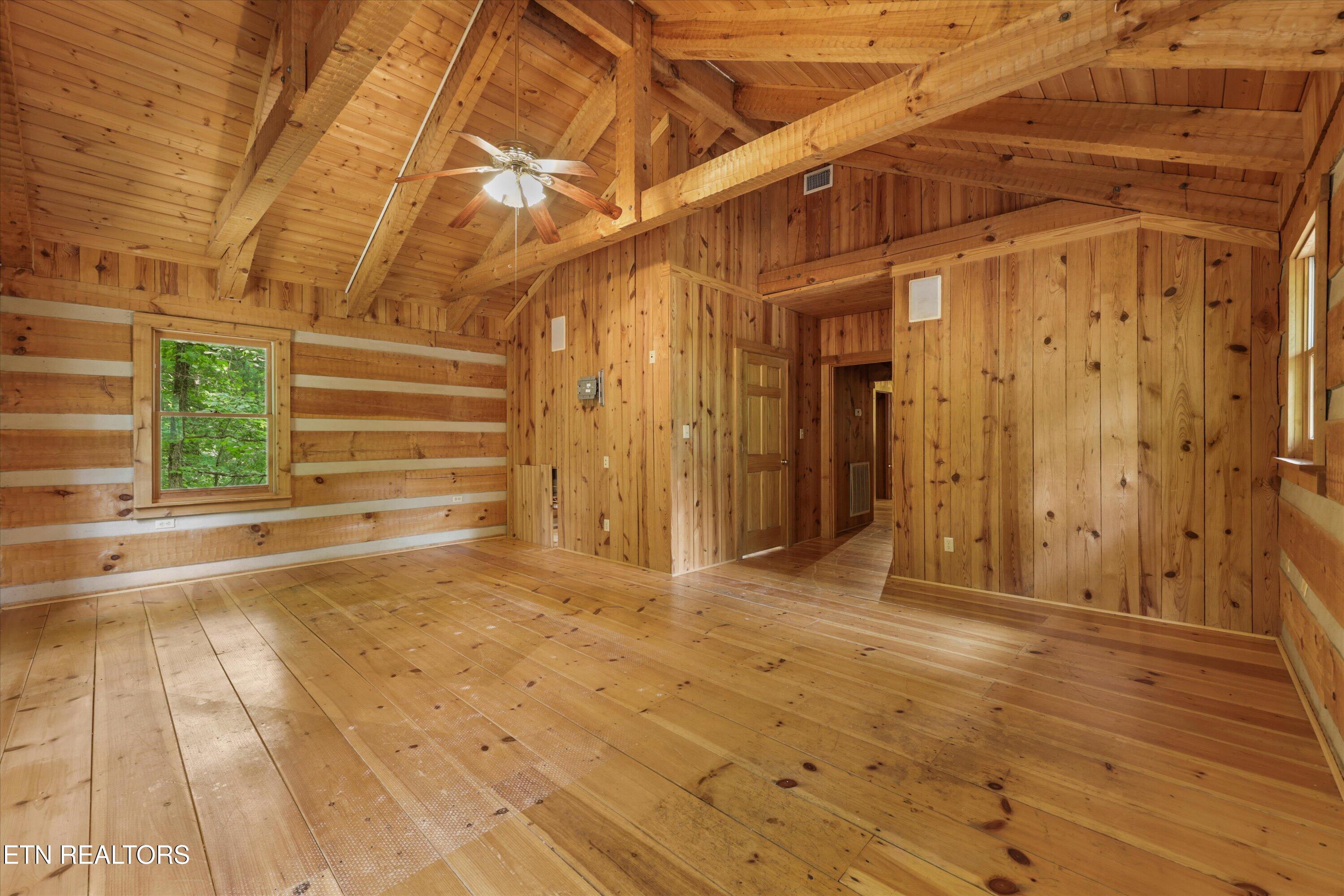 122 Land Oak Rd