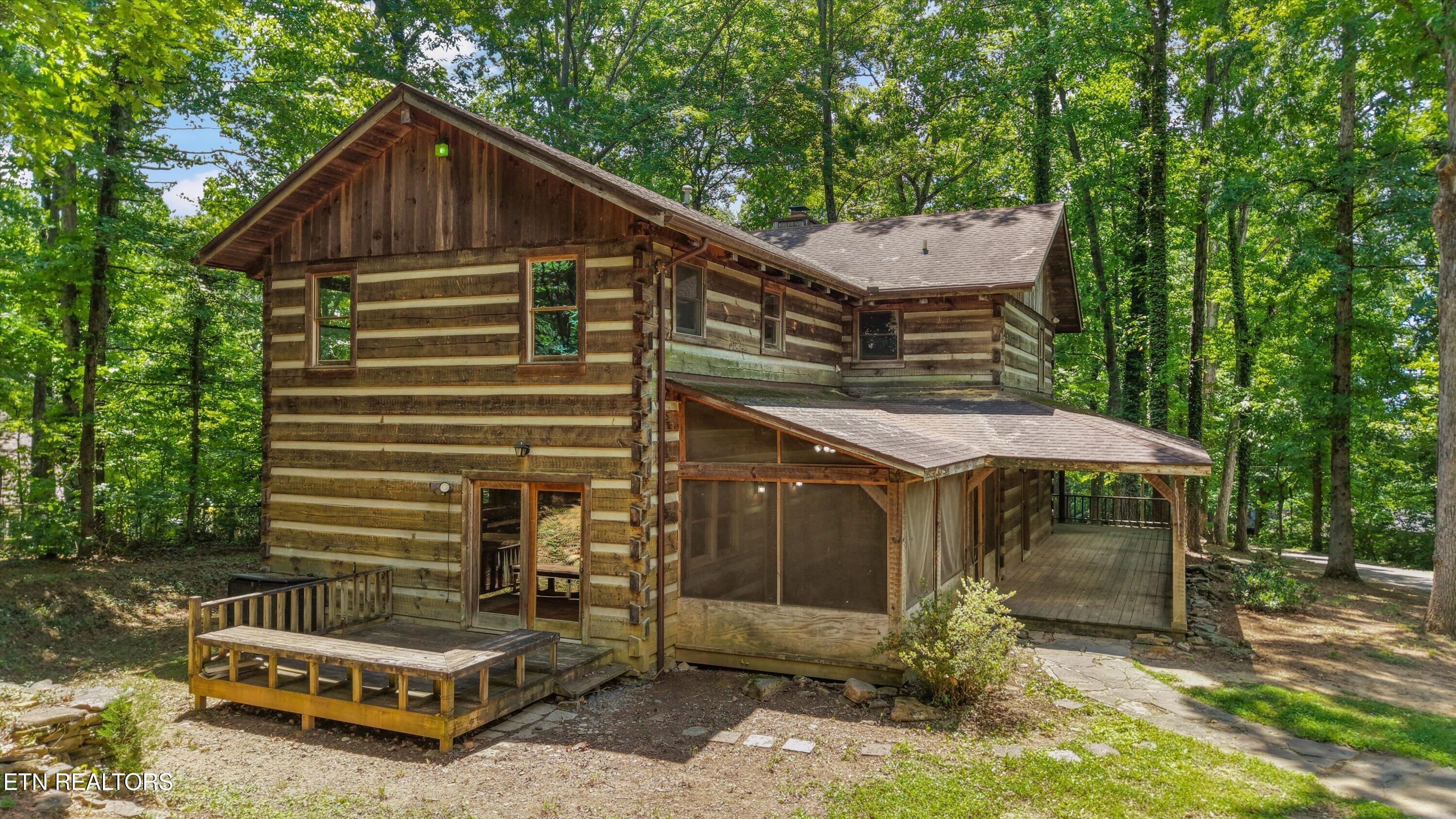 122 Land Oak Rd