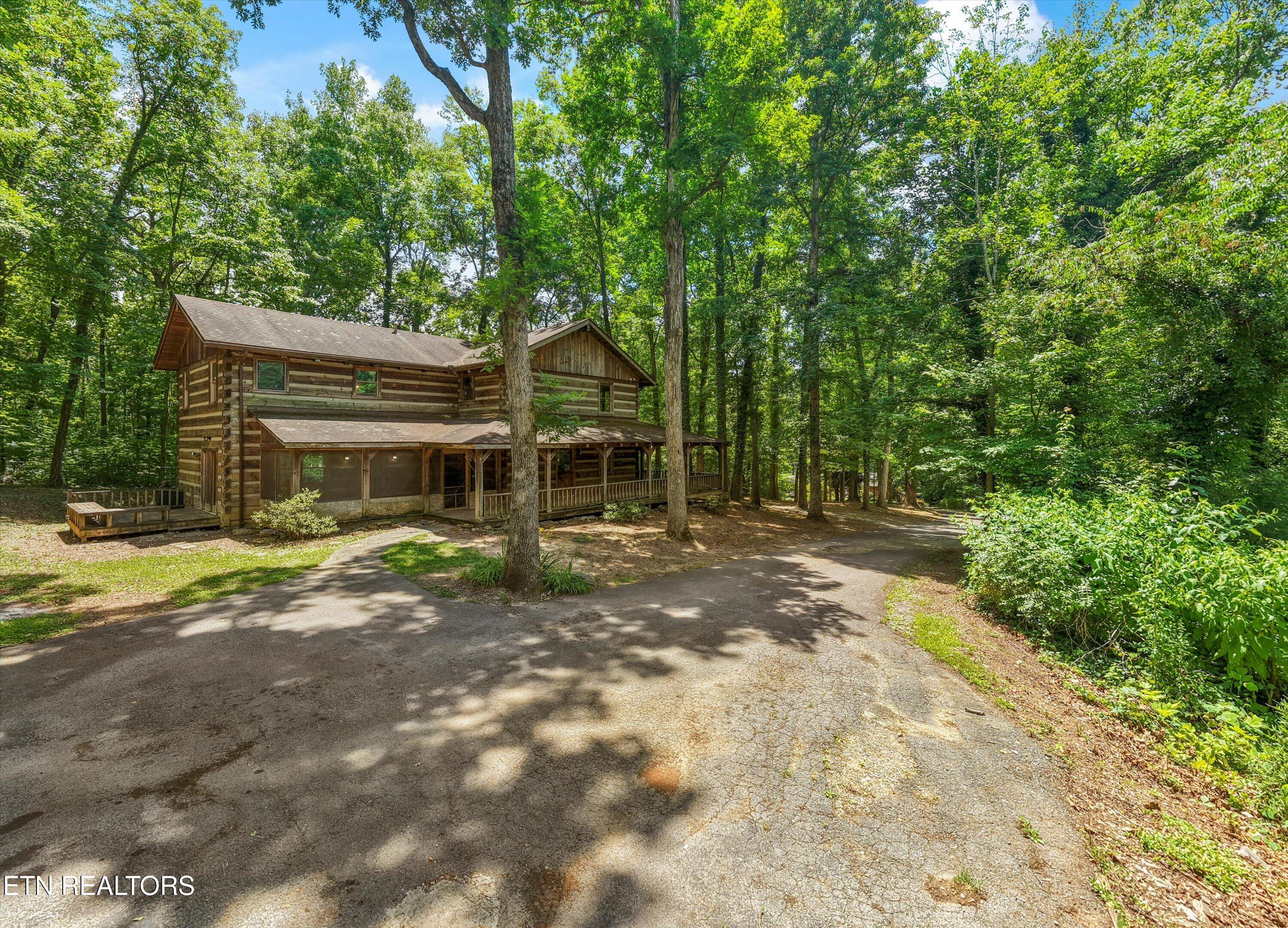 122 Land Oak Rd
