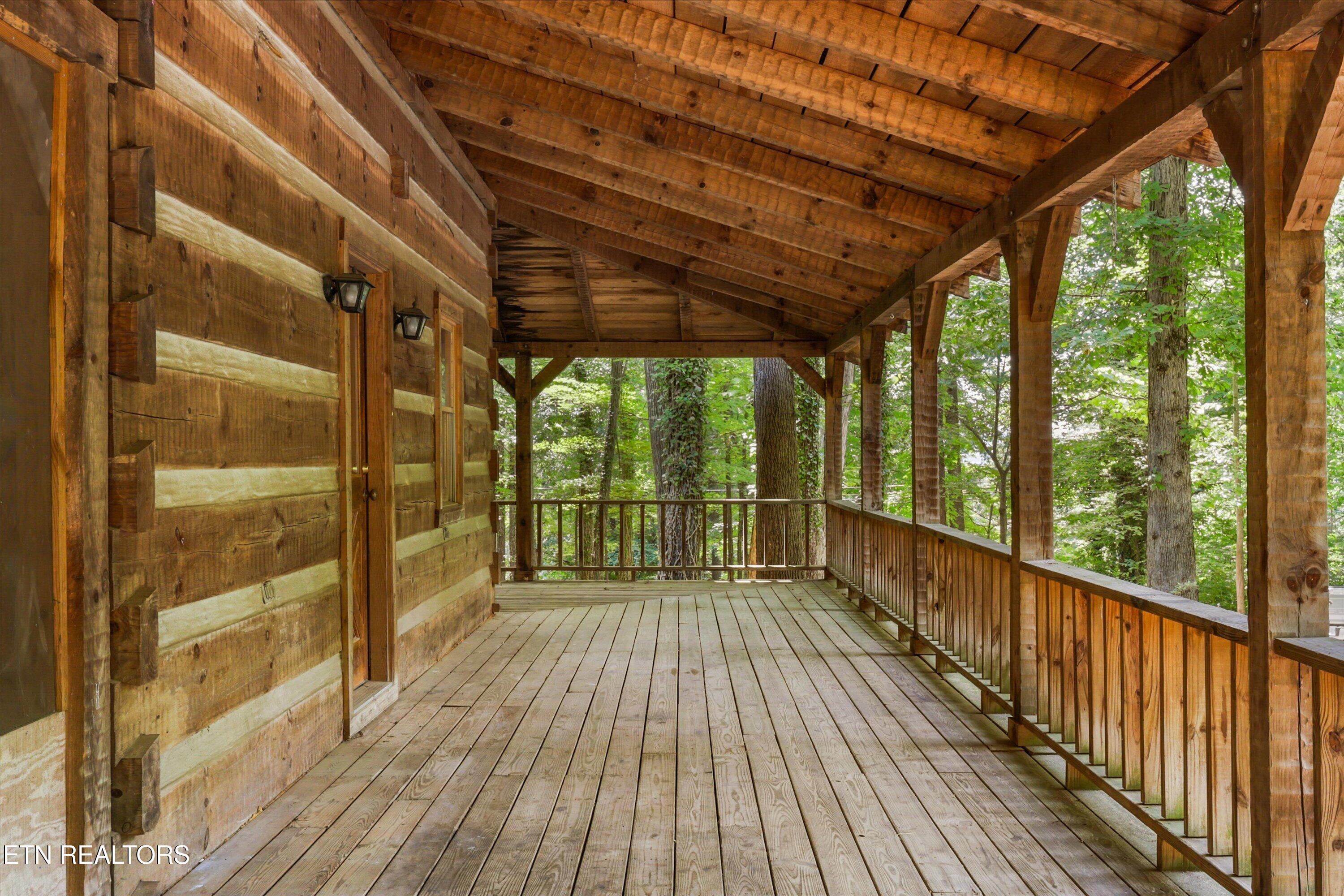 122 Land Oak Rd