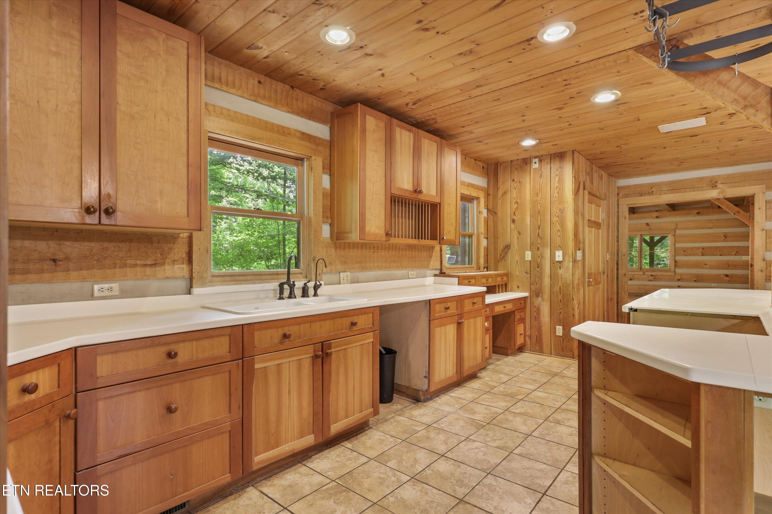 122 Land Oak Rd