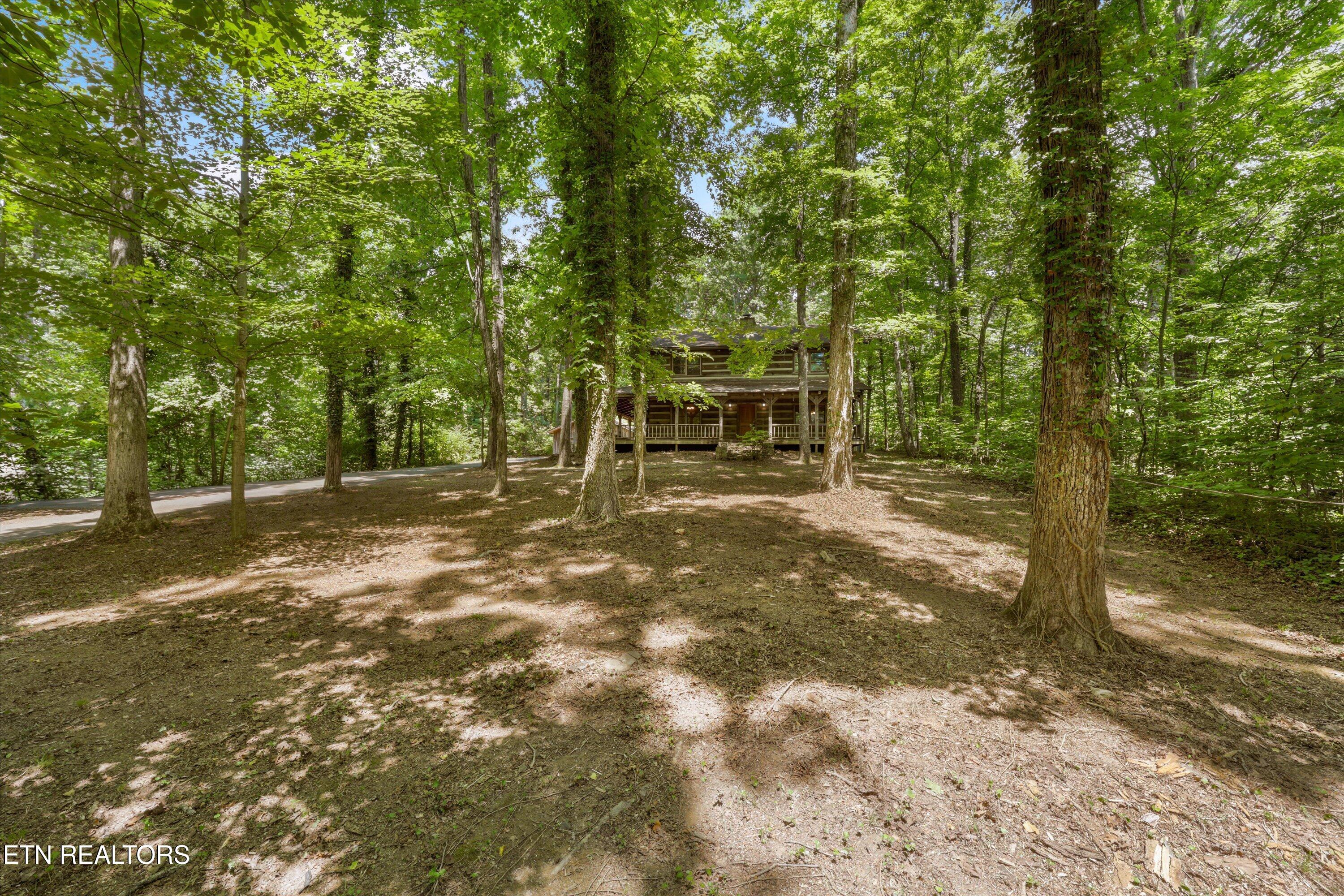 122 Land Oak Rd