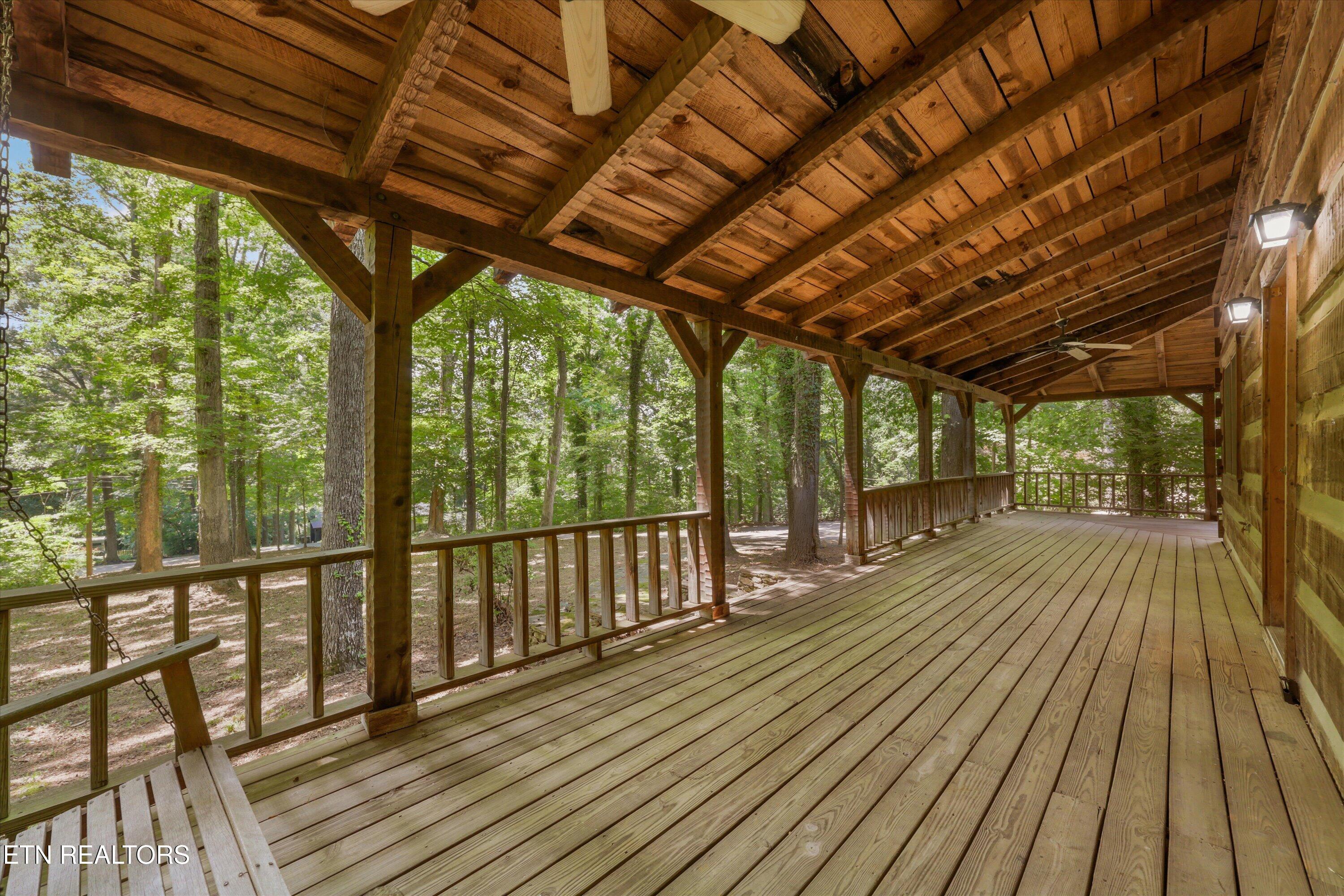 122 Land Oak Rd